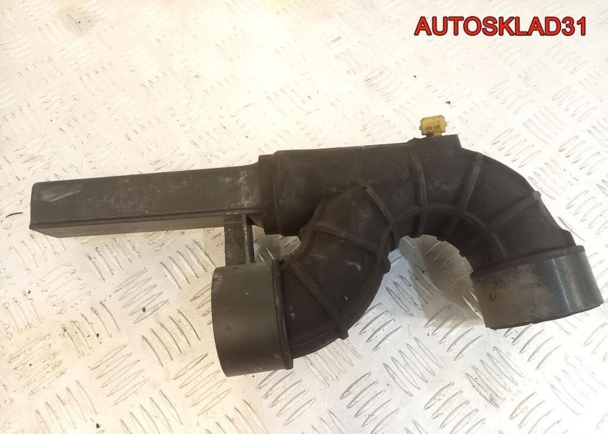 Патрубок Renault Clio 1.6 K7M Бензин 7700869503, 1000 рублей, Дубовое
