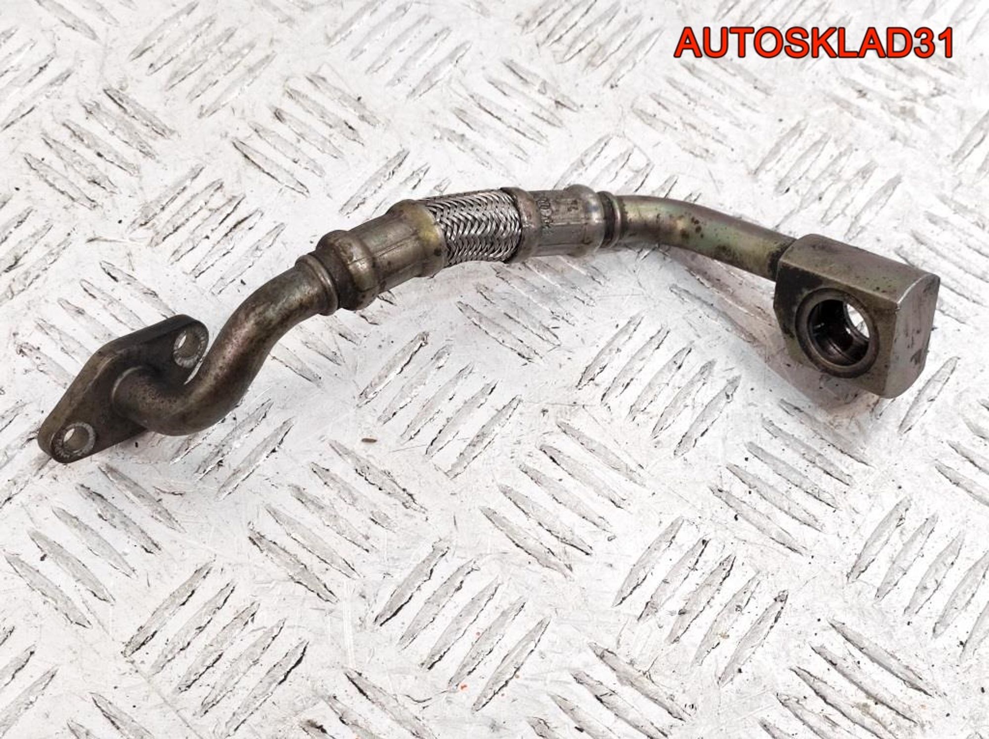 Трубка турбины VW Passat B5 1,9 AFN Дизель 028145736T, 1700 рублей, Дубовое