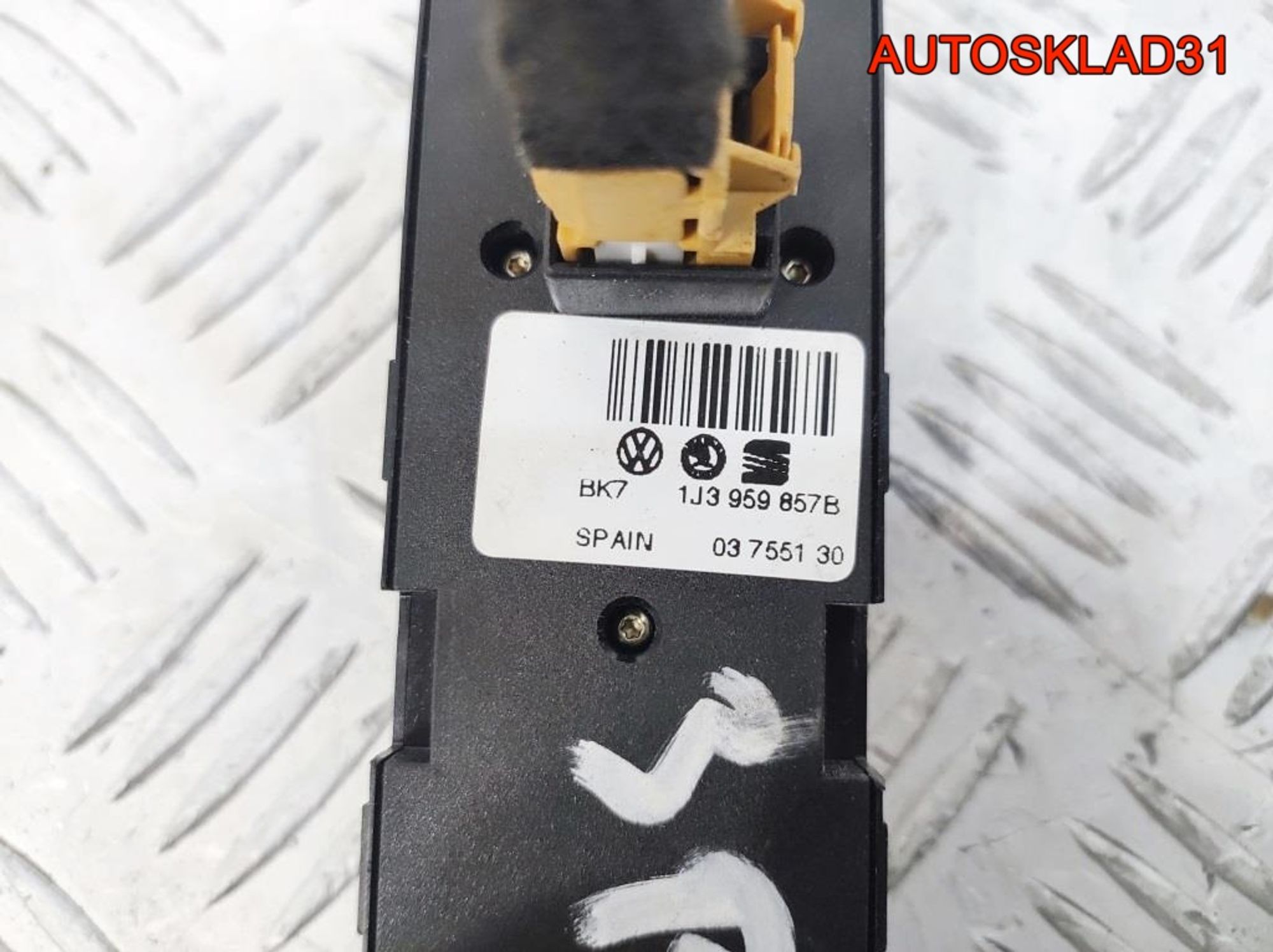 Блок управления стеклоподъемниками VW Passat B5, 1300 рублей, Дубовое