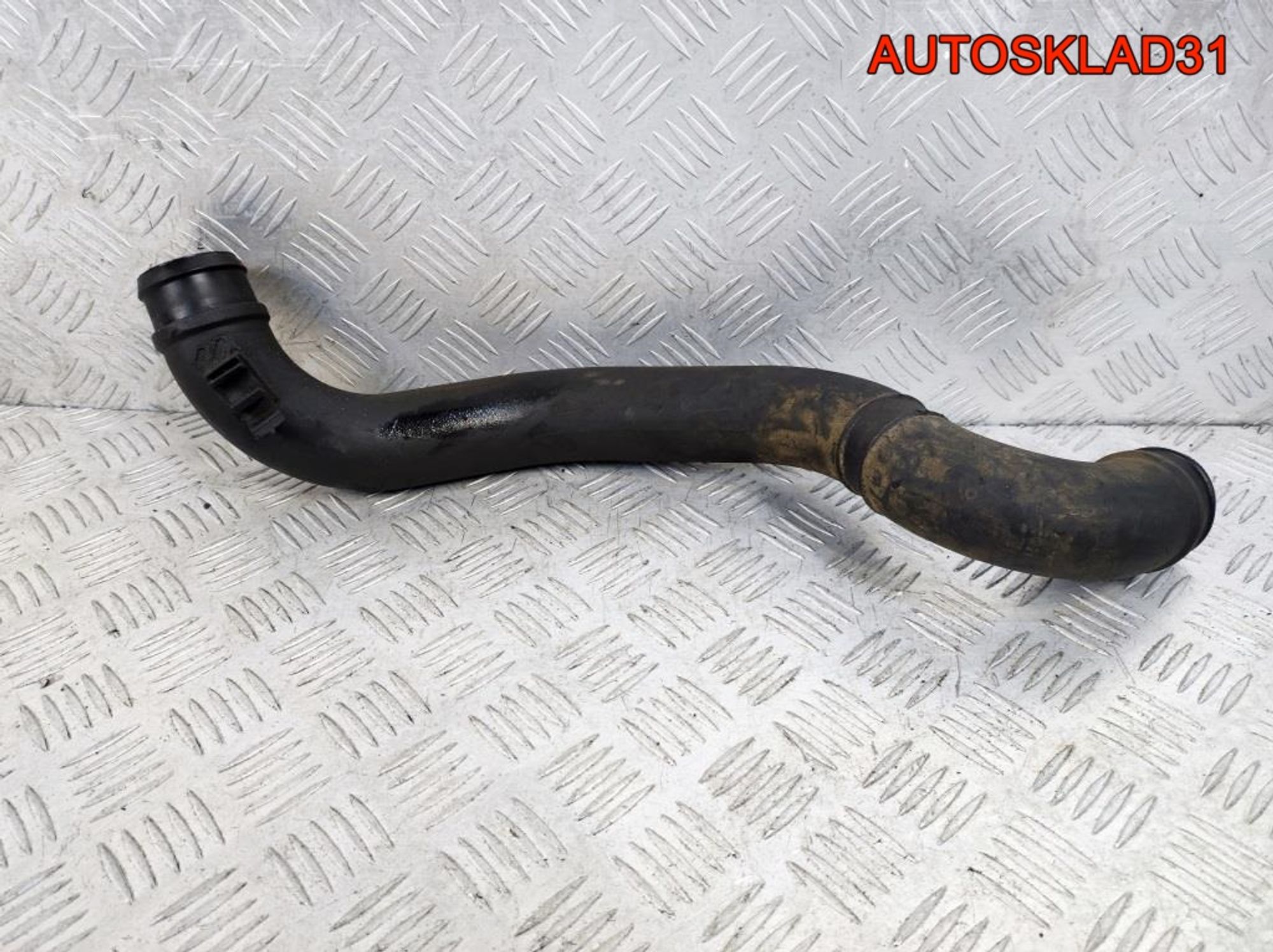 Патрубок интеркулера Volkswagen Sharan 7M0145957A, 900 рублей, Дубовое