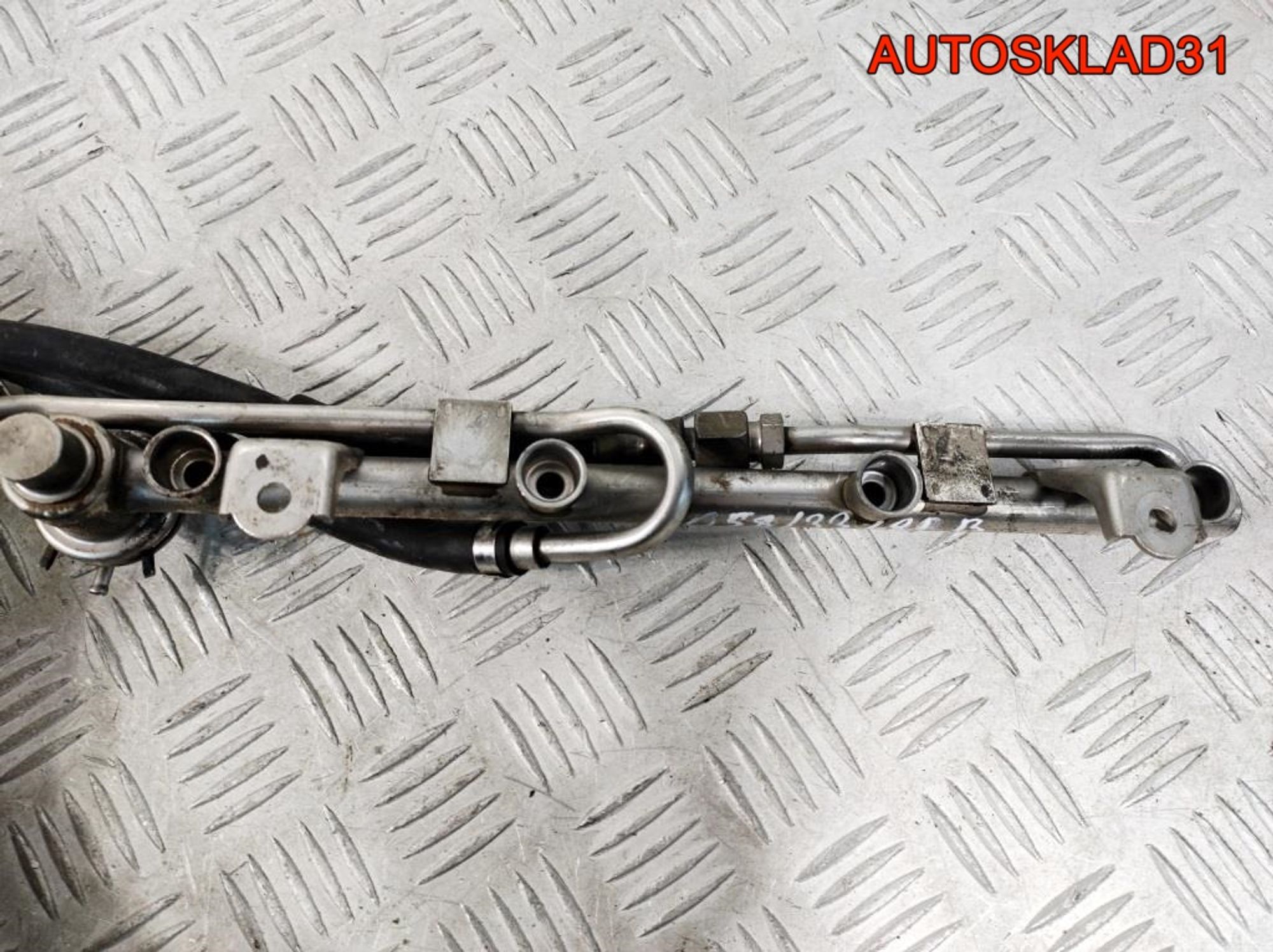 Рейка топливная VW Passat B5 1,8 Бензин 058133681B, 900 рублей, Дубовое