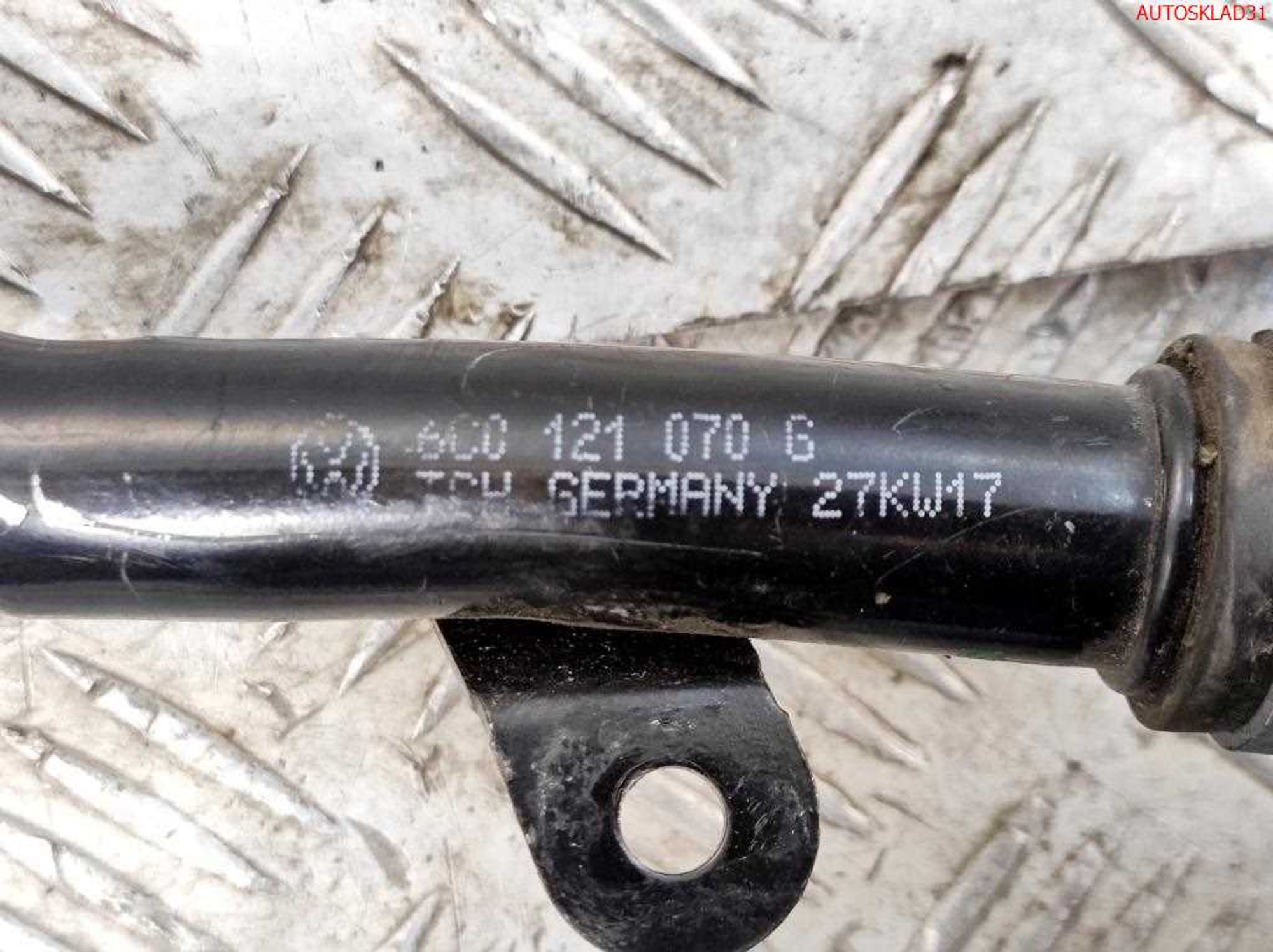 Трубка системы охлаждения Skoda Rapid 1,6 CXM Дизель 6C122051AC, 6000 рублей, Дубовое