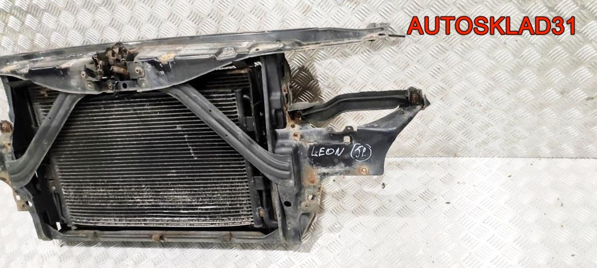 Панель передняя в сборе Seat Leon 1M1 1,9 Дизель 1J0010212, 15000 рублей, Дубовое