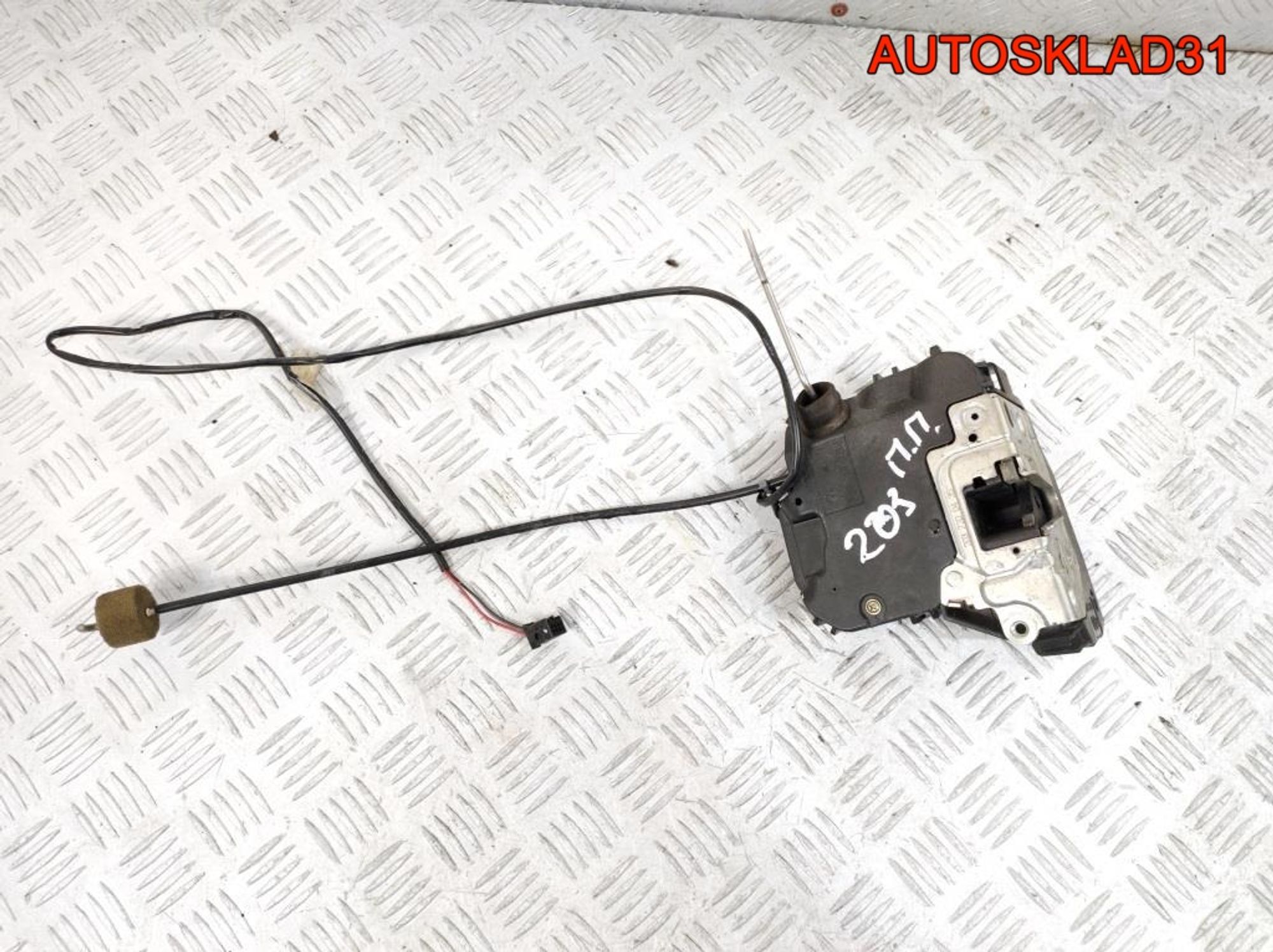 Замок двери перед правой MercedeS W203 A2037200435, 2800 рублей, Дубовое