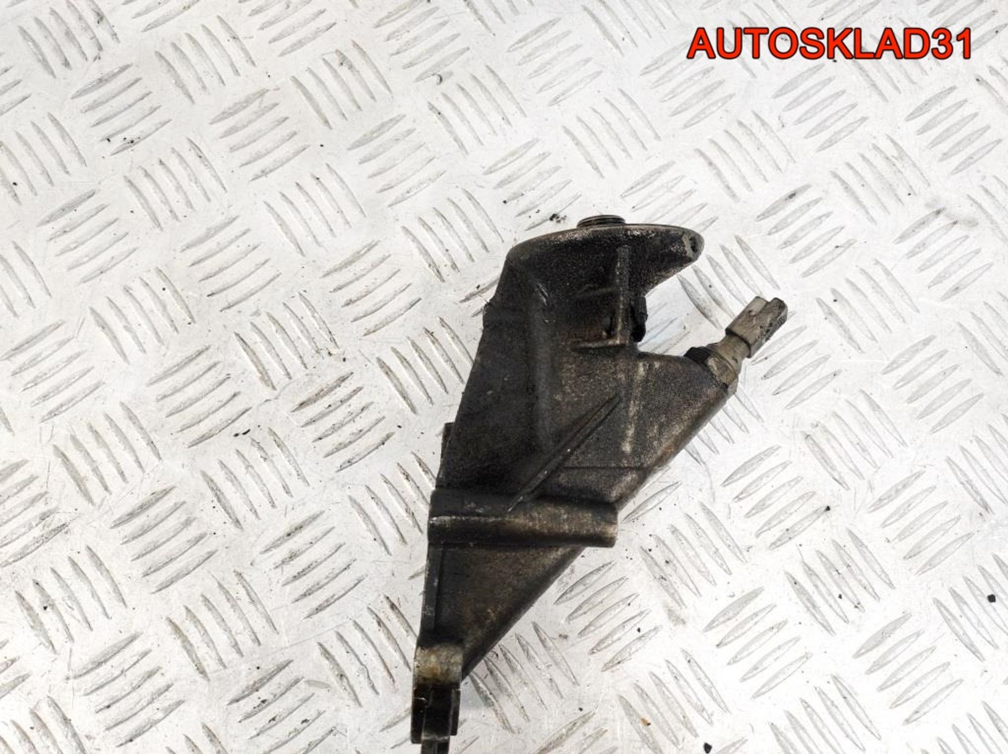 Кронштейн масляного фильтра Citroen C5 9632517010, 1400 рублей, Дубовое