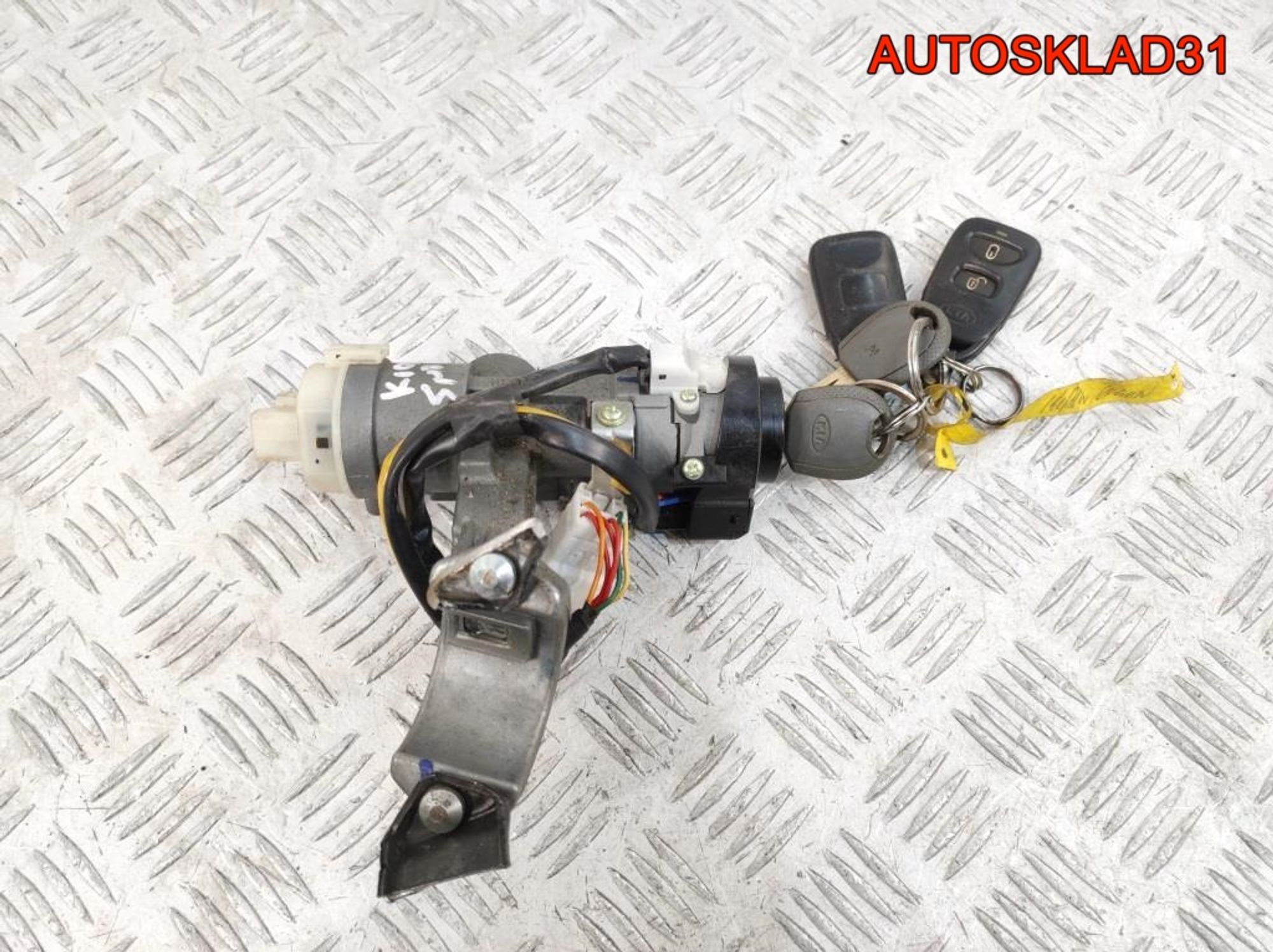 Замок зажигания Kia Sportage 2 2.0 G4GC Бензин 819102E000, 3000 рублей, Дубовое