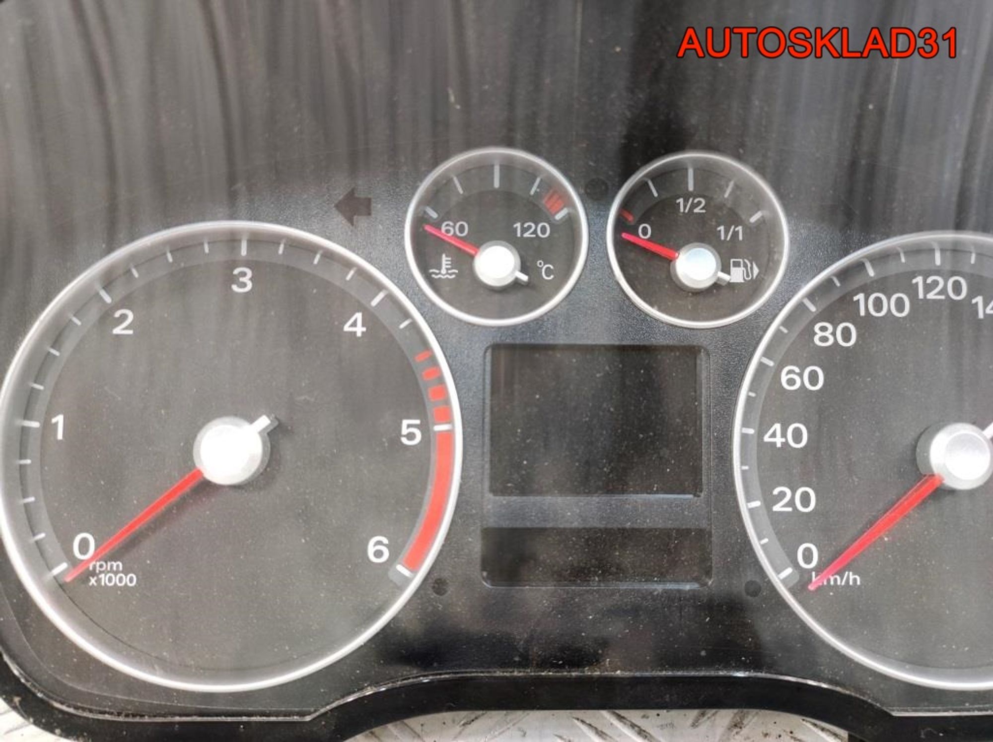 Панель приборов Ford Focus 2 7M5T10849LB Дизель, 9000 рублей, Дубовое