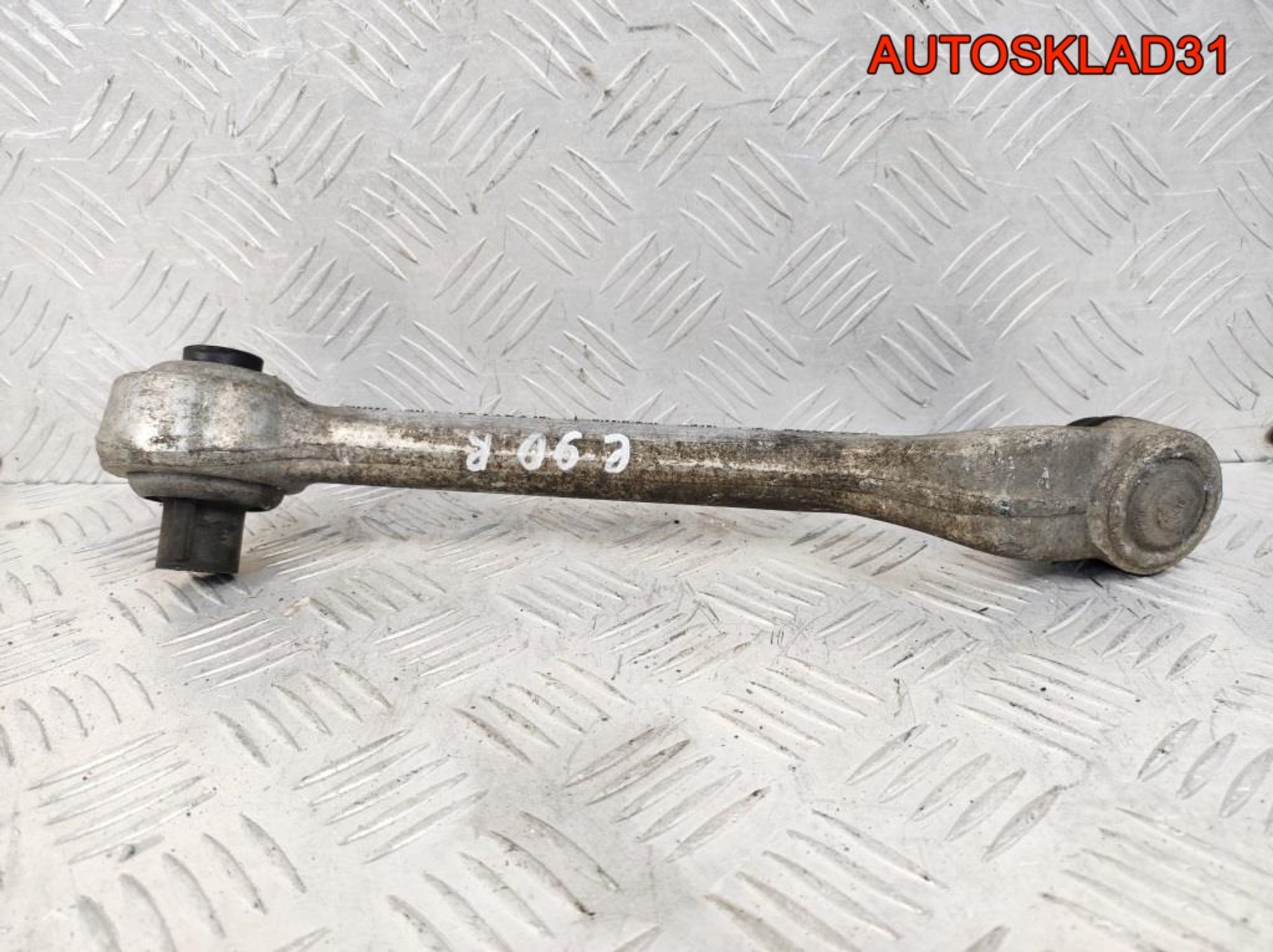 Рычаг передний правый нижний BMW E90 31126763700, 1700 рублей, Дубовое