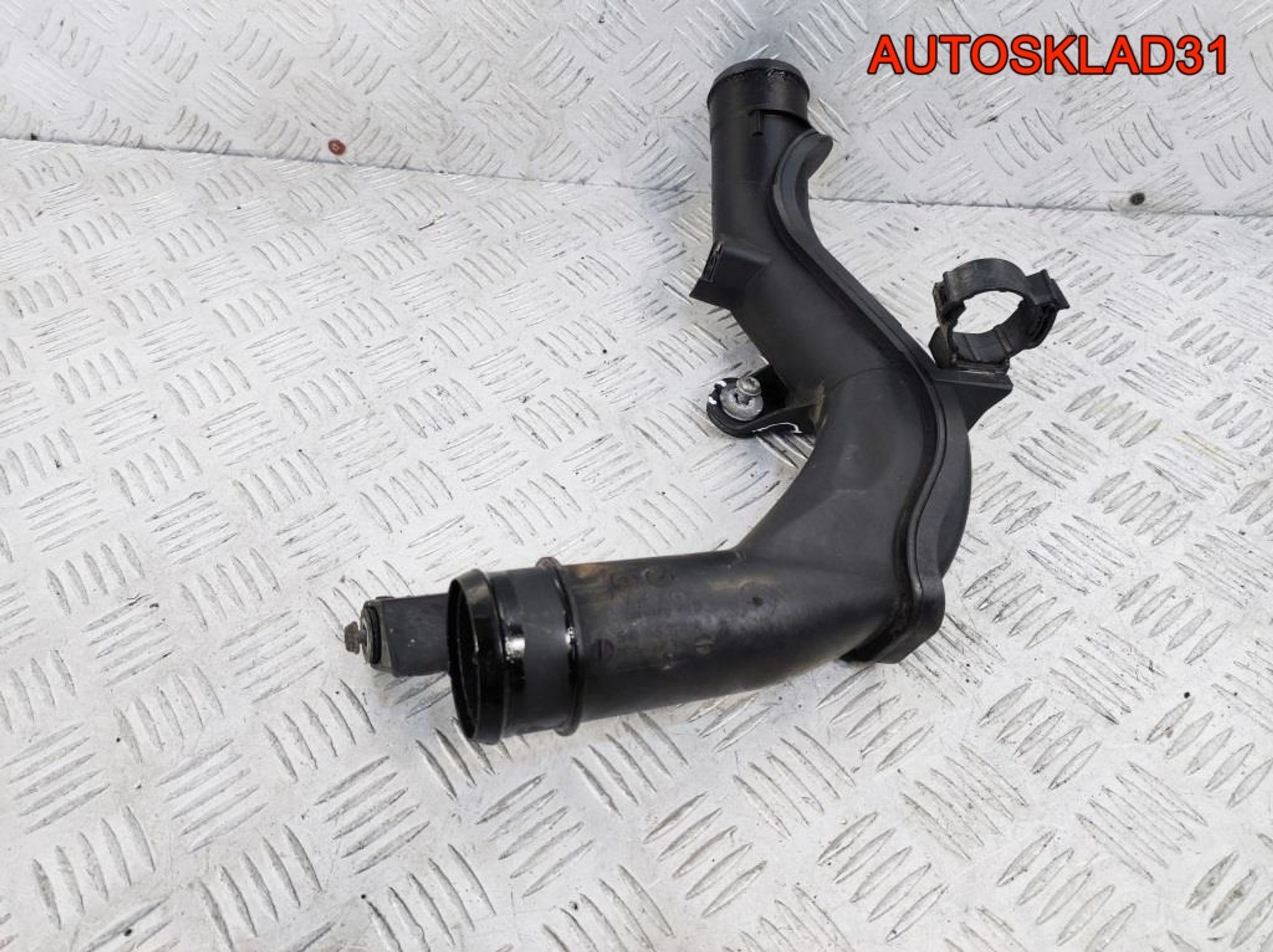 Патрубок интеркулера VW Passat B6 CBA 5N0145770A, 2900 рублей, Дубовое