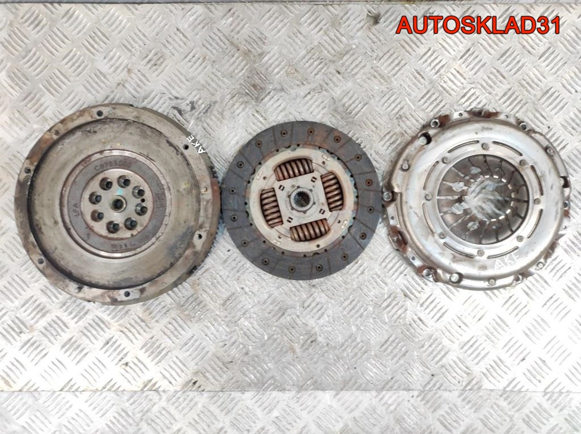 Комплект сцепления одномассовый Audi A6 C5 2,5 AKE C0703080, 25000 рублей, Дубовое