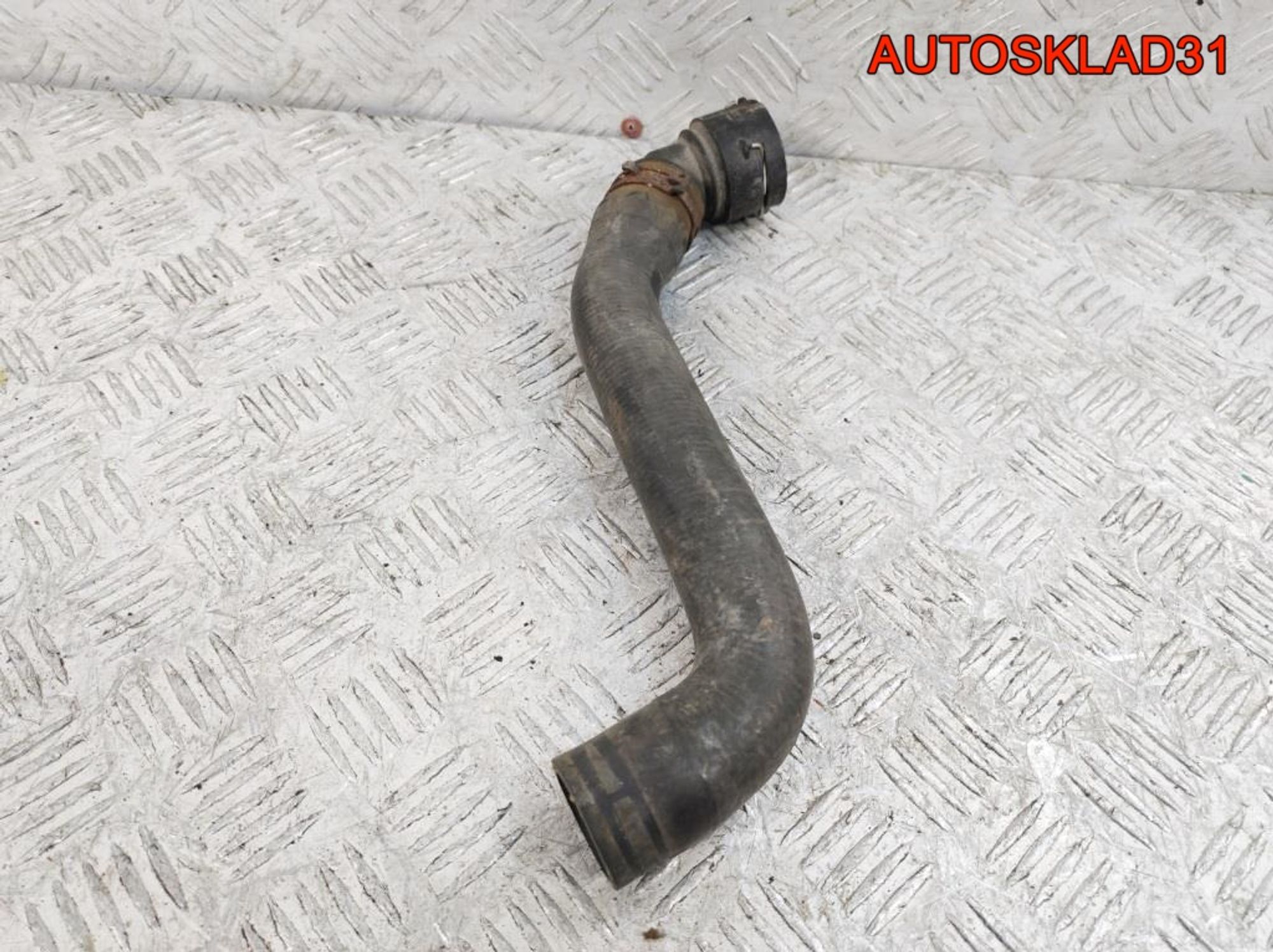 Патрубок радиатора VW Golf 4 1,6 AKL 1J0122101D, 1000 рублей, Дубовое