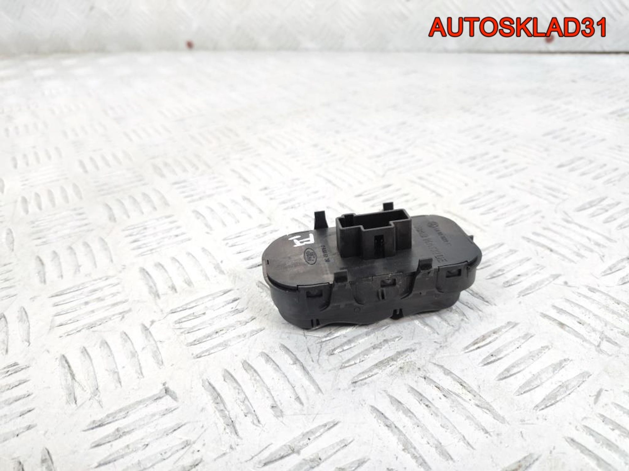 Блок управления стеклоподъемниками Ford Focus 1, 1700 рублей, Дубовое