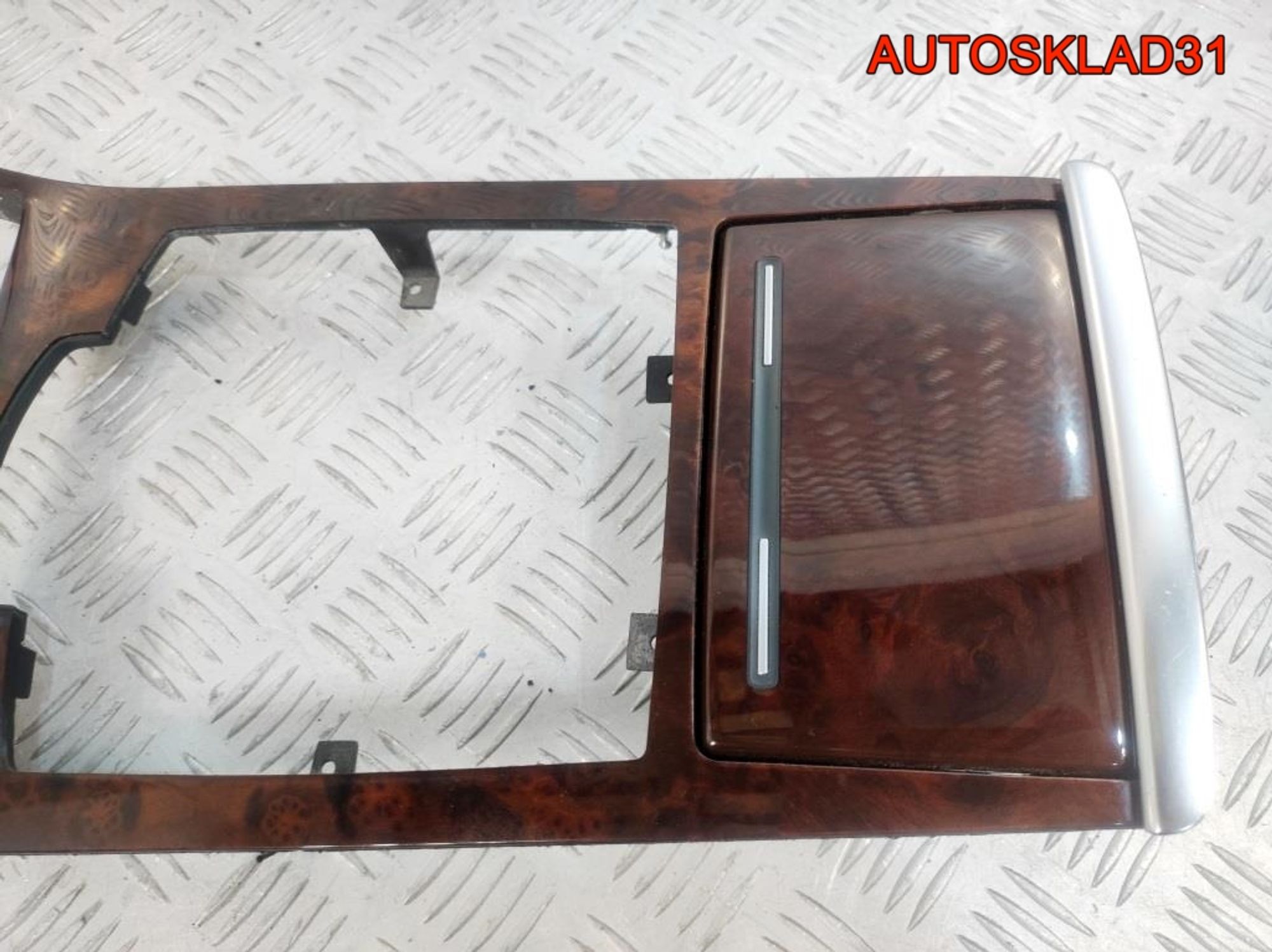 Накладка декоративная Audi A8 4E 4E0863916, 2500 рублей, Дубовое