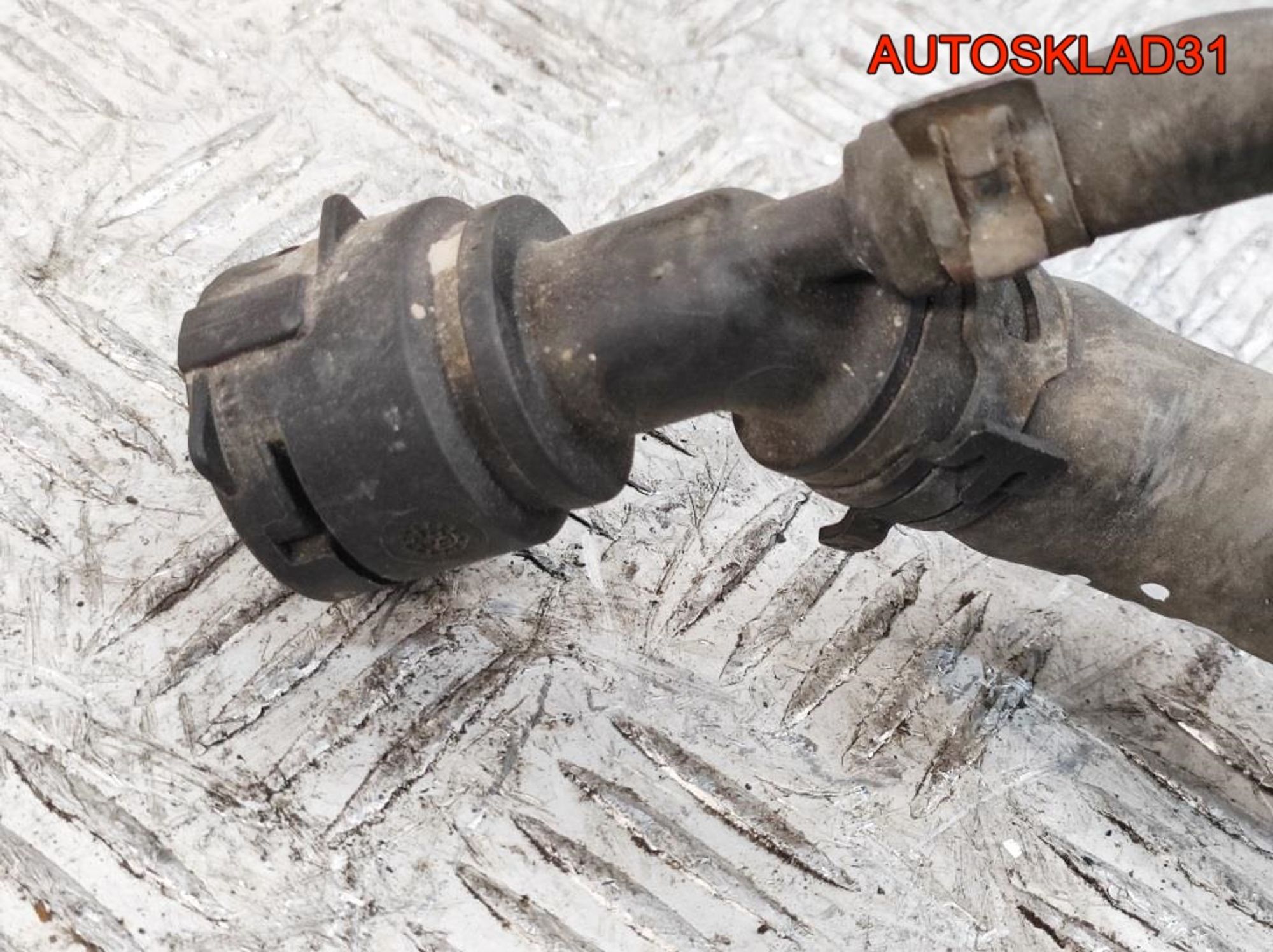 Патрубок системы охлаждения VW Golf 4 2,0 Бензин 1J0122157P, 600 рублей, Дубовое