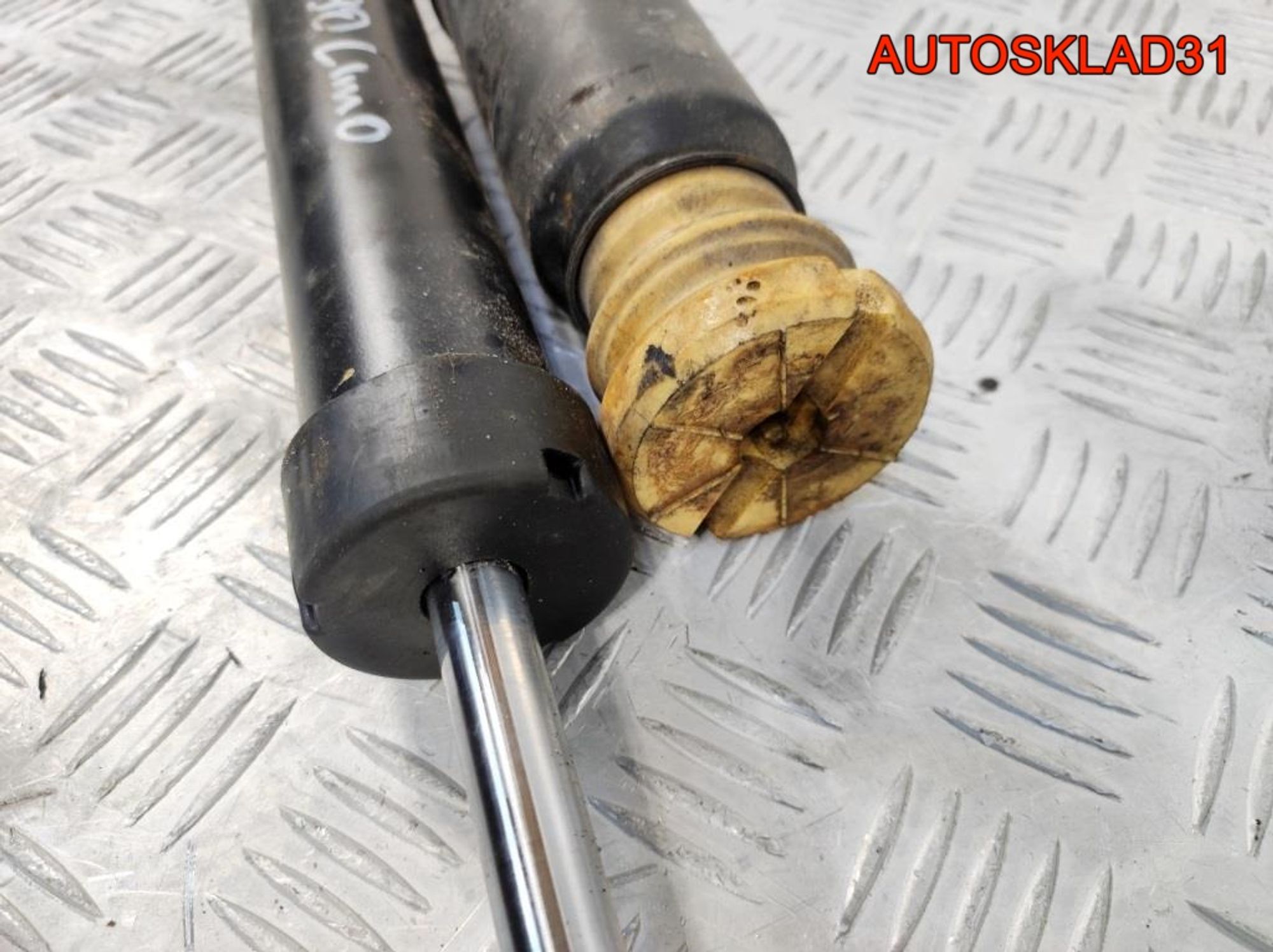 Амортизатор задний BMW E90 311409 Седан, 2500 рублей, Дубовое