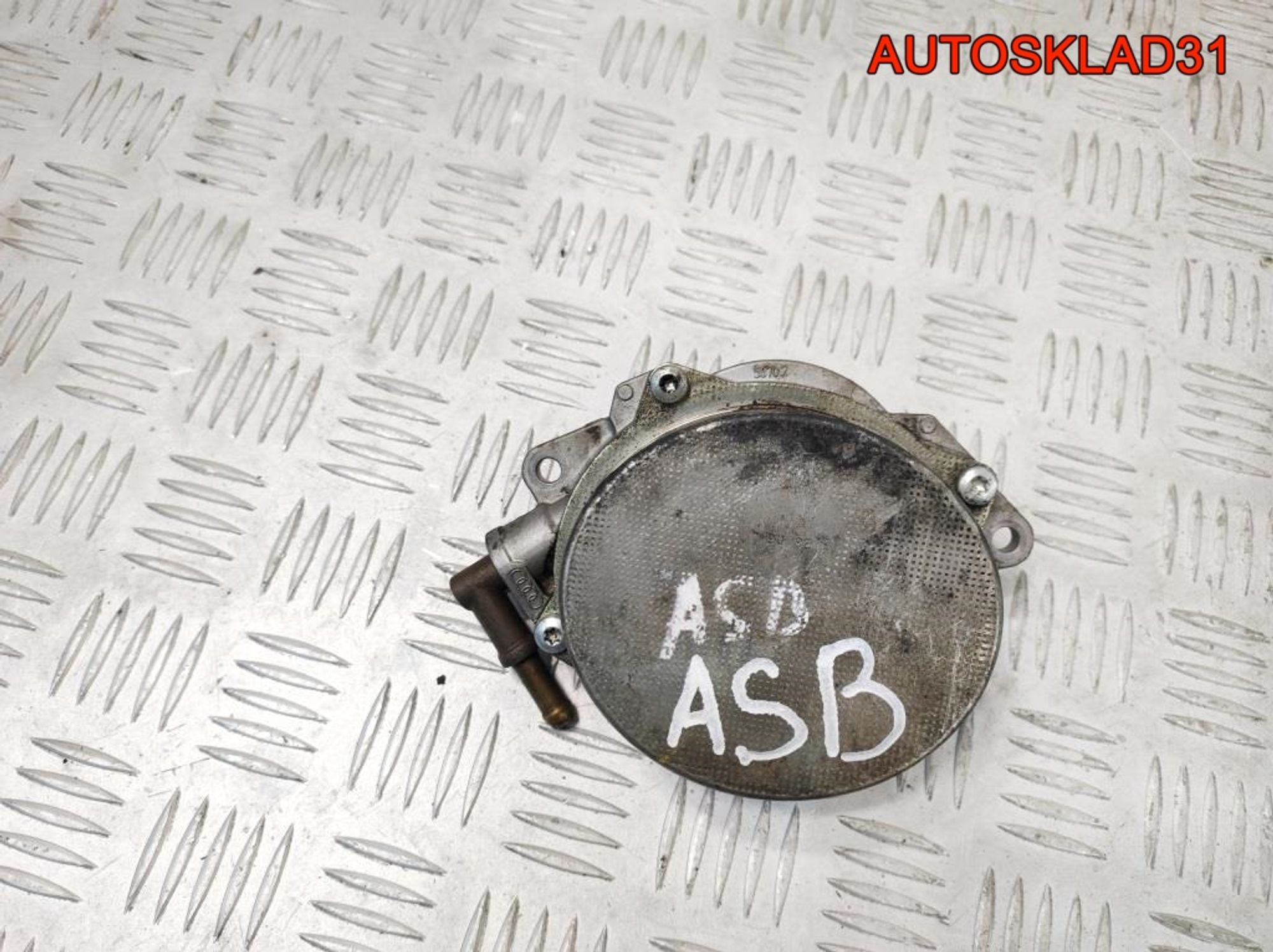 Насос вакуумный Audi A4 B7 3.0 ASB 057145100AD, 2500 рублей, Дубовое