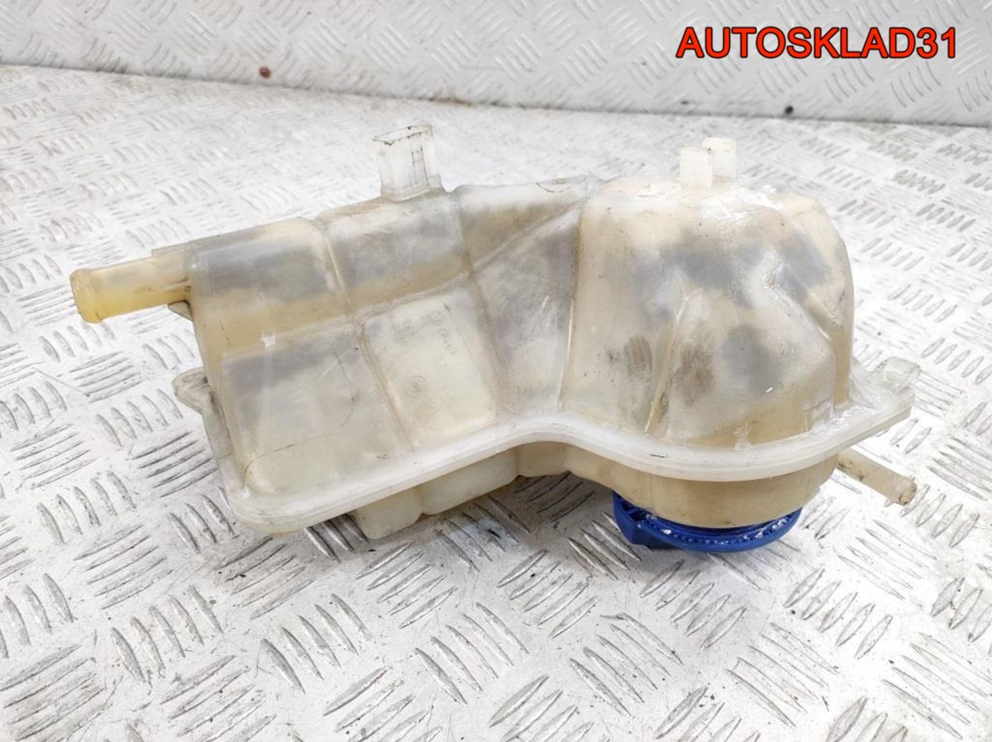 Бачок расширительный Audi A4 B6 8E0121403A, 1300 рублей, Дубовое