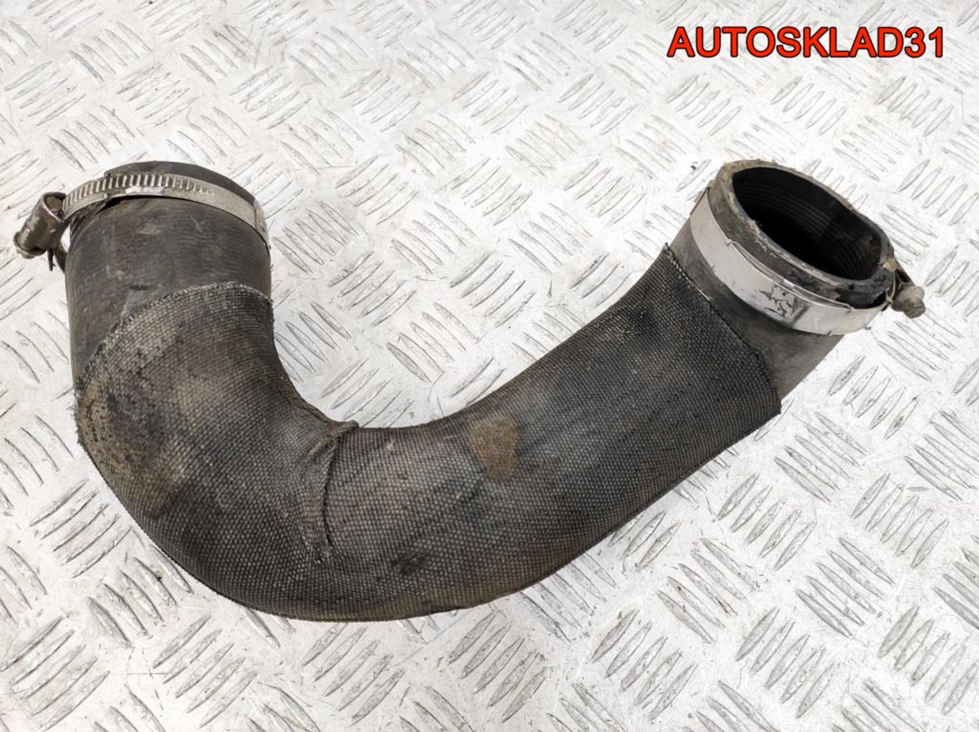 Патрубок интеркулера Audi A6 C7 4G 3,0 CDU 4G0145709AC, 2000 рублей, Дубовое