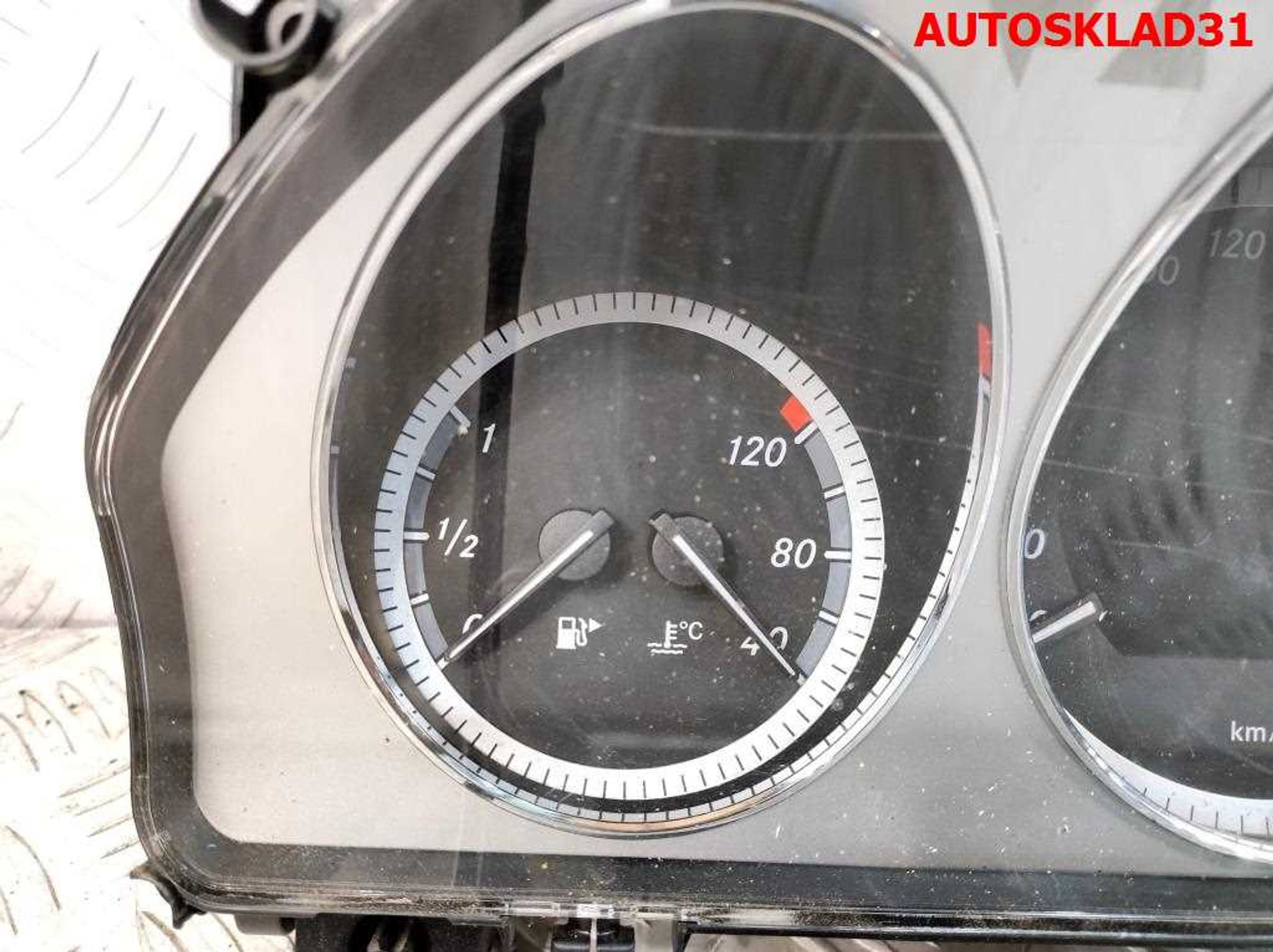 Панель приборов Mercedes GLK 651.912 A2049003802, 18000 рублей, Дубовое