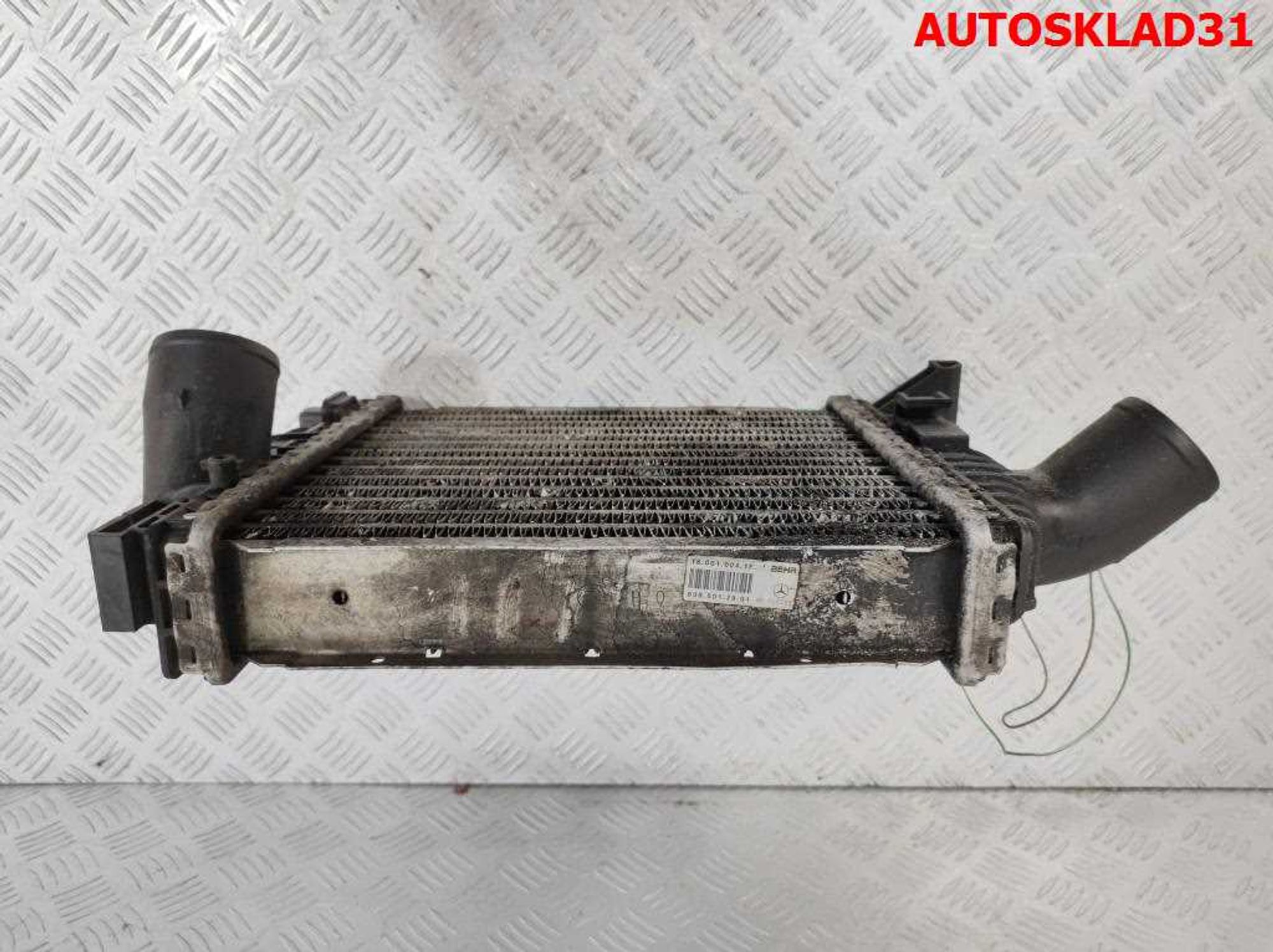 Интеркулер Mercedes Vito W638 2,2 Дизель 6385012901, 3000 рублей, Дубовое