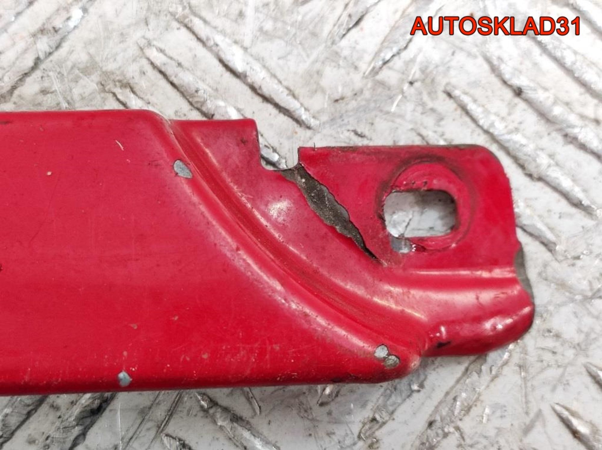 Планка под фару правая Audi A6 C4 4A0853208D, 1200 рублей, Дубовое