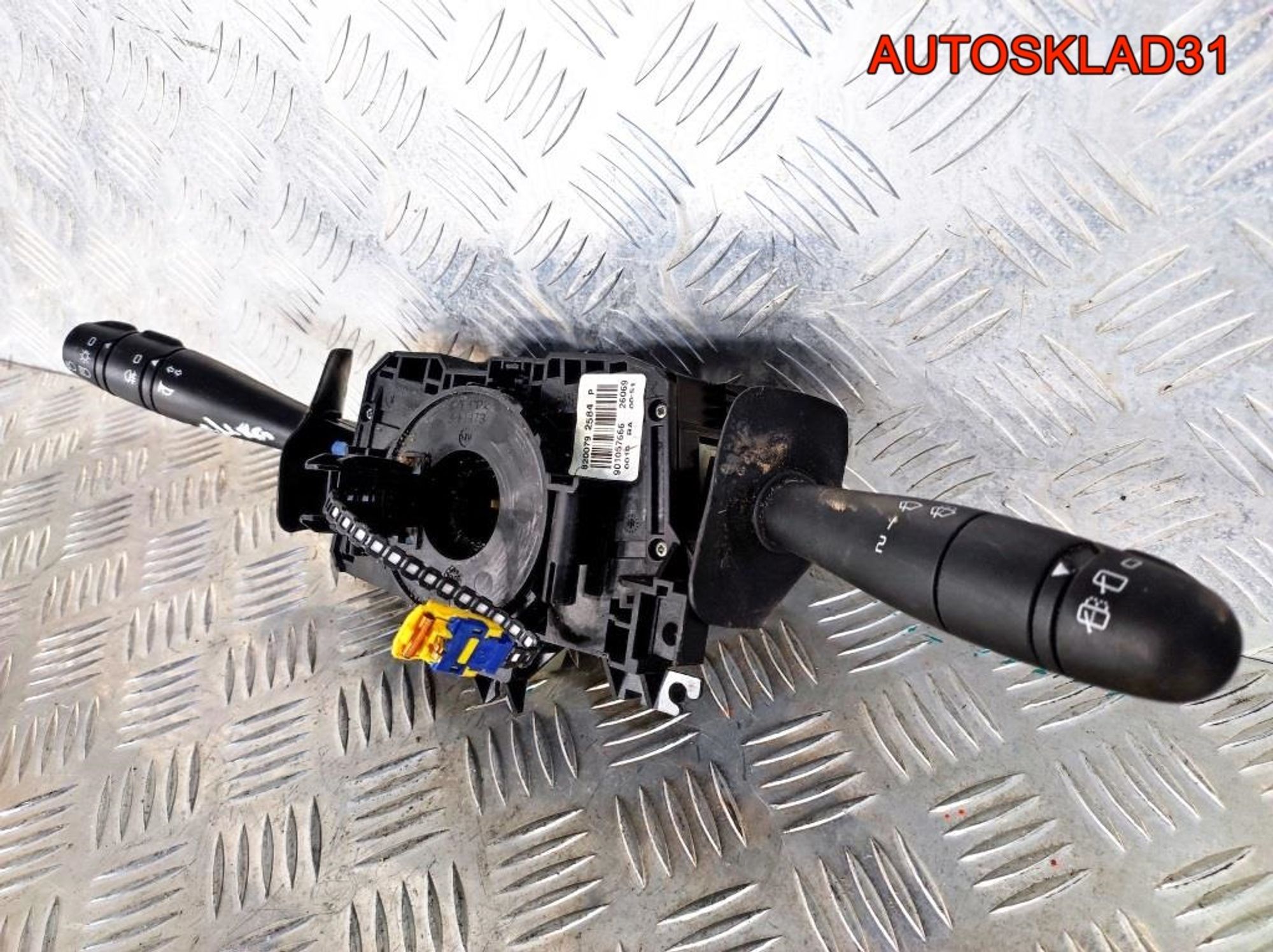 Переключатель подрулевой LADA Largus 8200792584, 3300 рублей, Дубовое