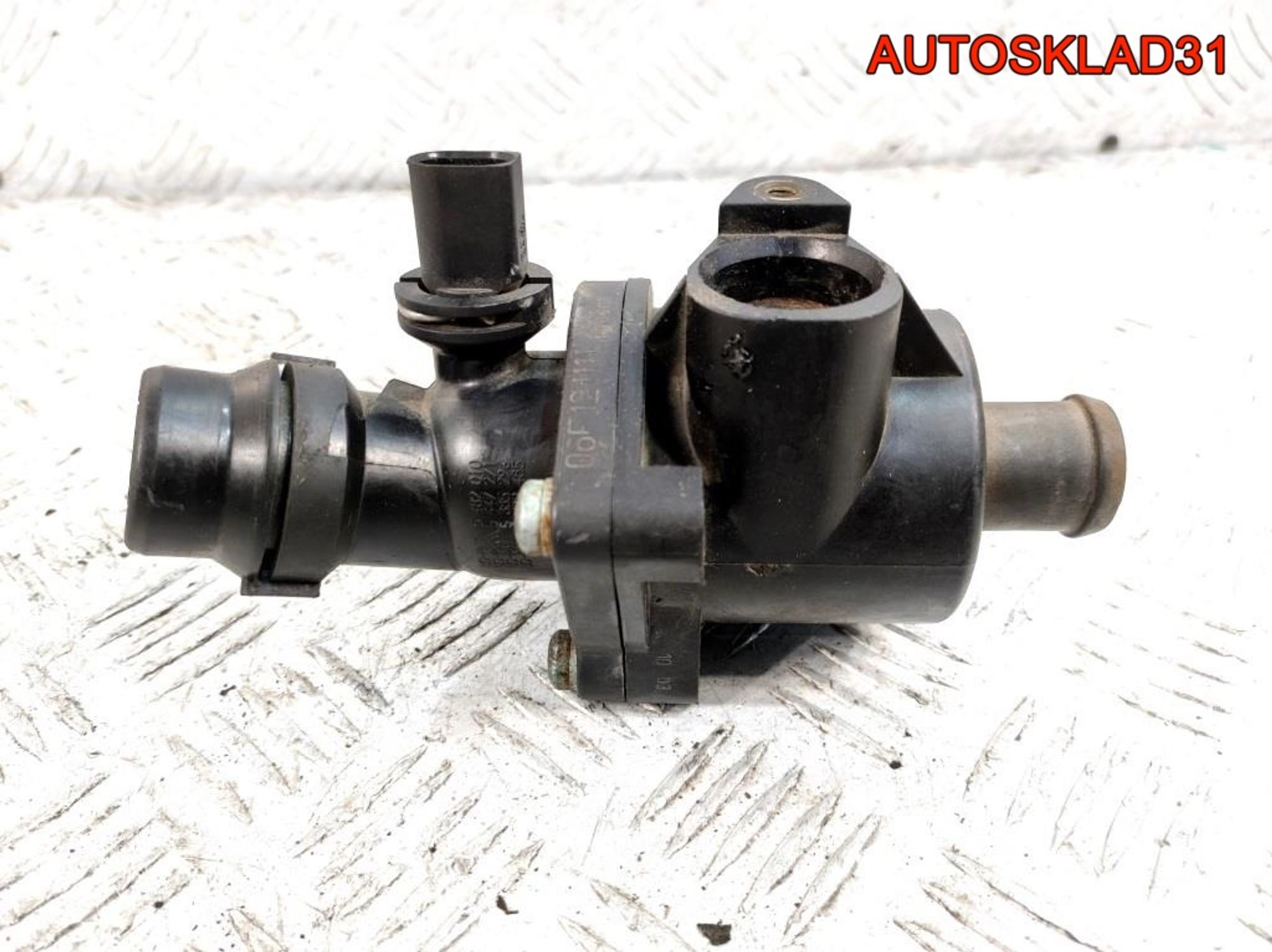 Корпус термостата VW Touran 2,0 06F121114, 1000 рублей, Дубовое