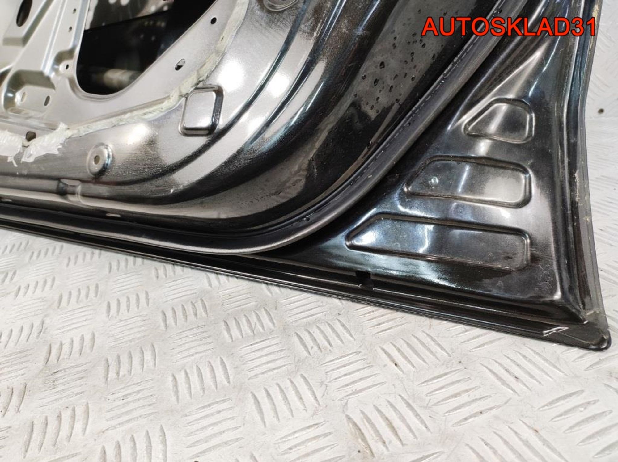 Дверь передняя правая Nissan Note E11 H01009U0M0, 12200 рублей, Дубовое