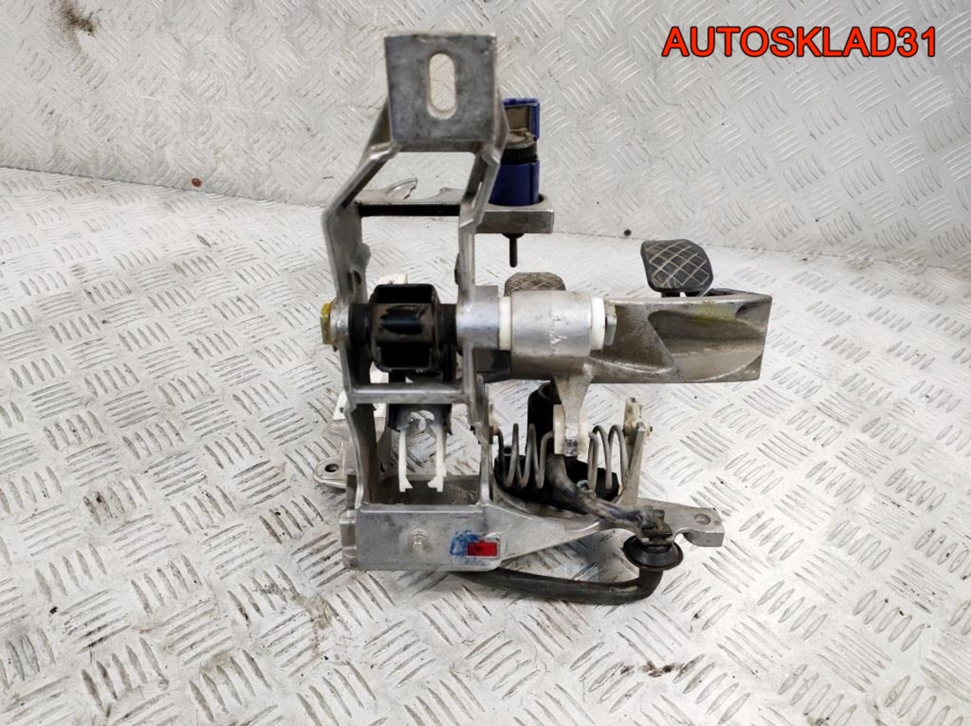 Блок педалей МКПП VW Passat B5 8D1721117P, 3600 рублей, Дубовое