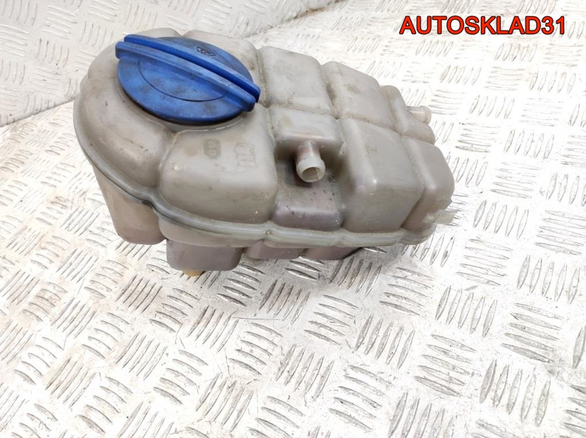 Бачок расширительный Audi A6 C7 4G 3,0 CDU 4G0121403G, 2000 рублей, Дубовое