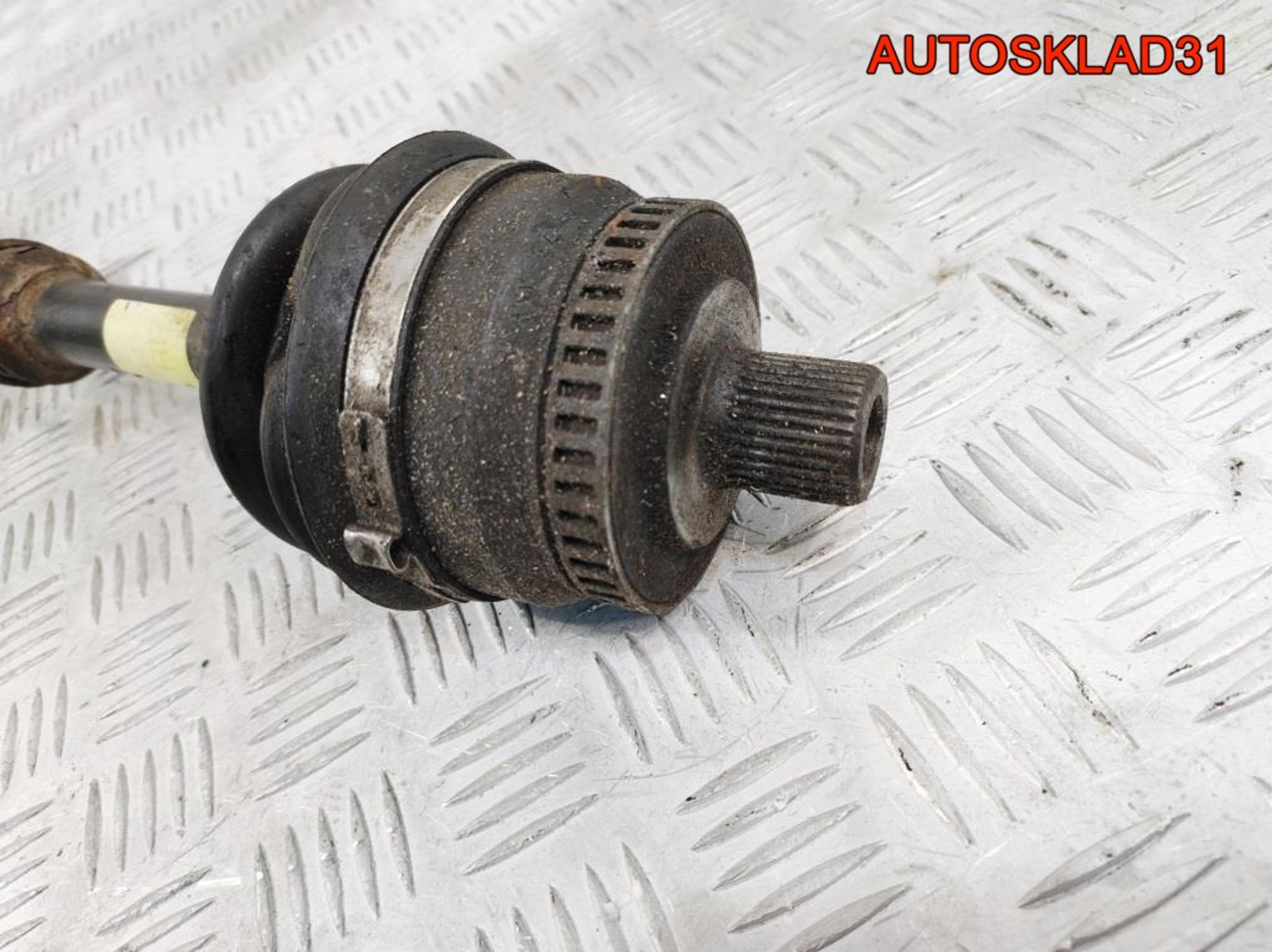Полуось передняя левая VW Passat B5 8D0407271AP, 4100 рублей, Дубовое