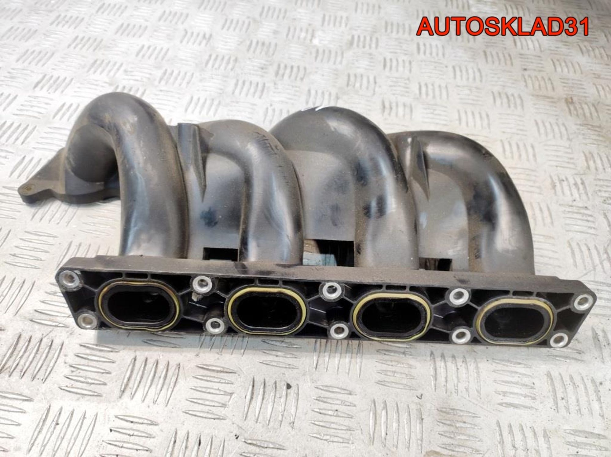 Коллектор впускной VW Golf 4 1.8 AGN 06A133206C, 1000 рублей, Дубовое