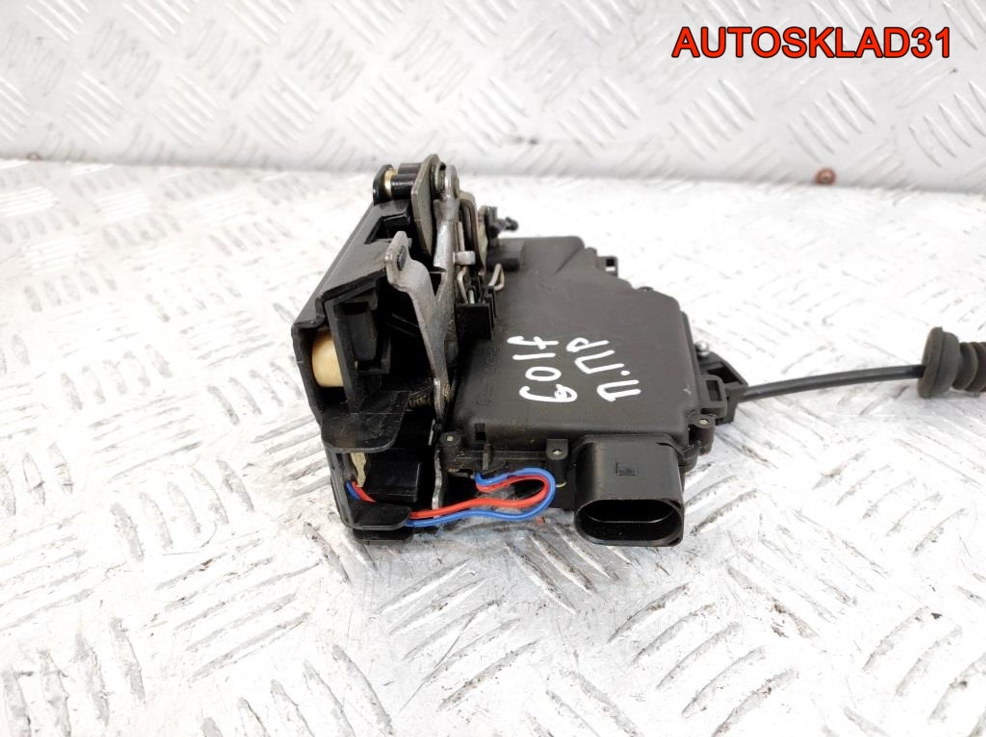 Замок двери передней правой VW Golf 5 3B1837016A, 3000 рублей, Дубовое