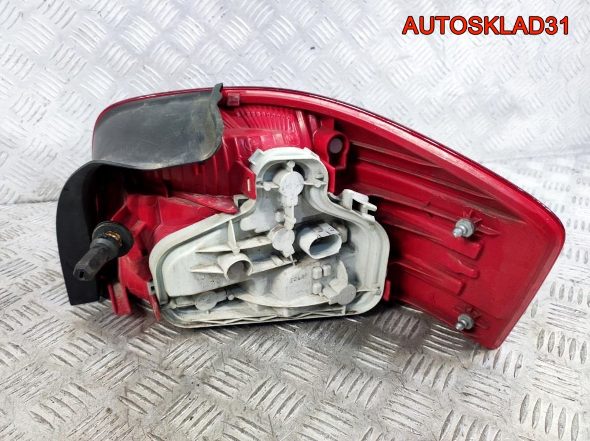 Фонарь задний левый Audi A3 8P1 8P0945095, 2900 рублей, Дубовое