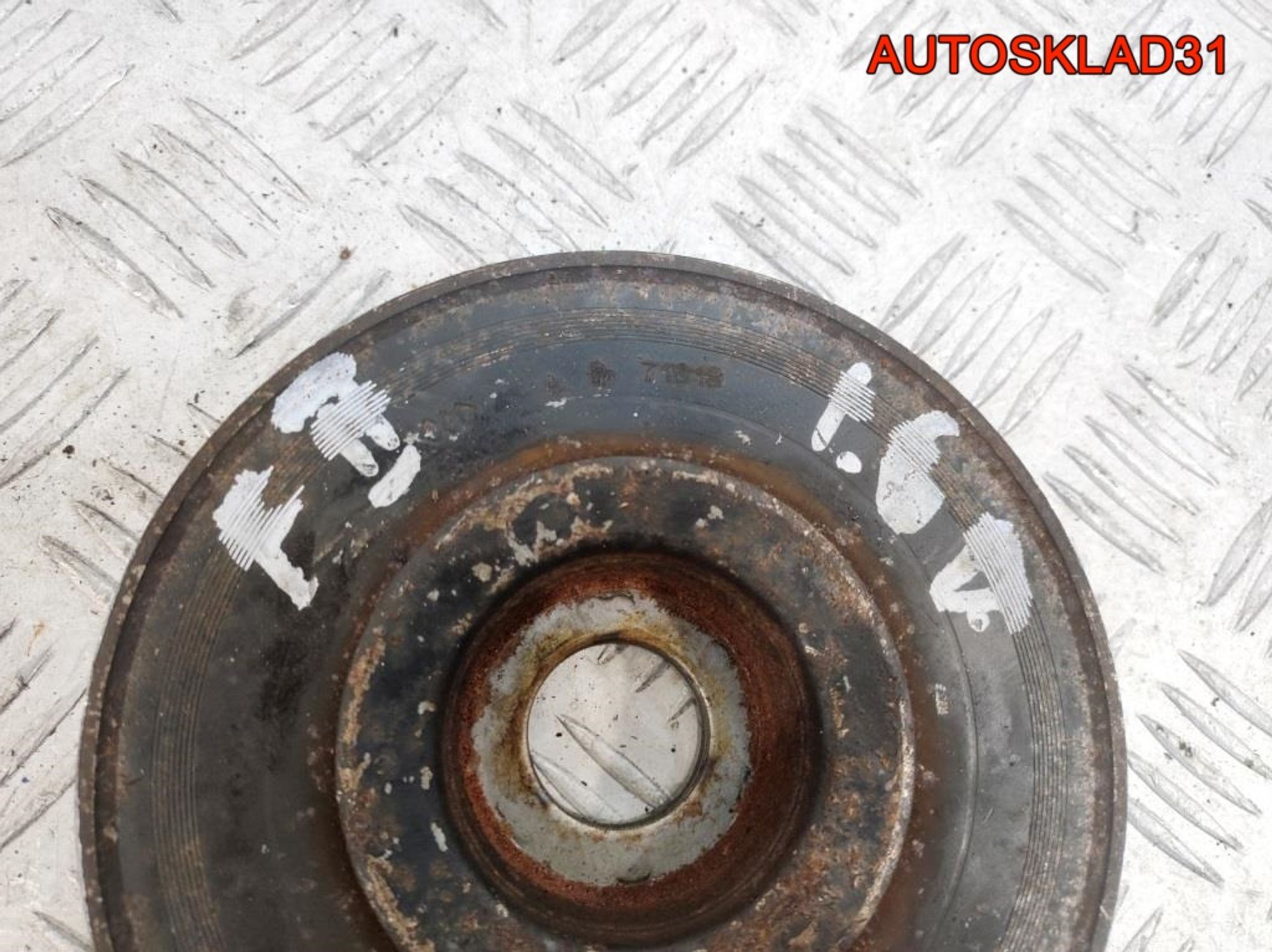 Шкив коленвала Ford Focus 2 1,6 G8DB Дизель, 1500 рублей, Дубовое