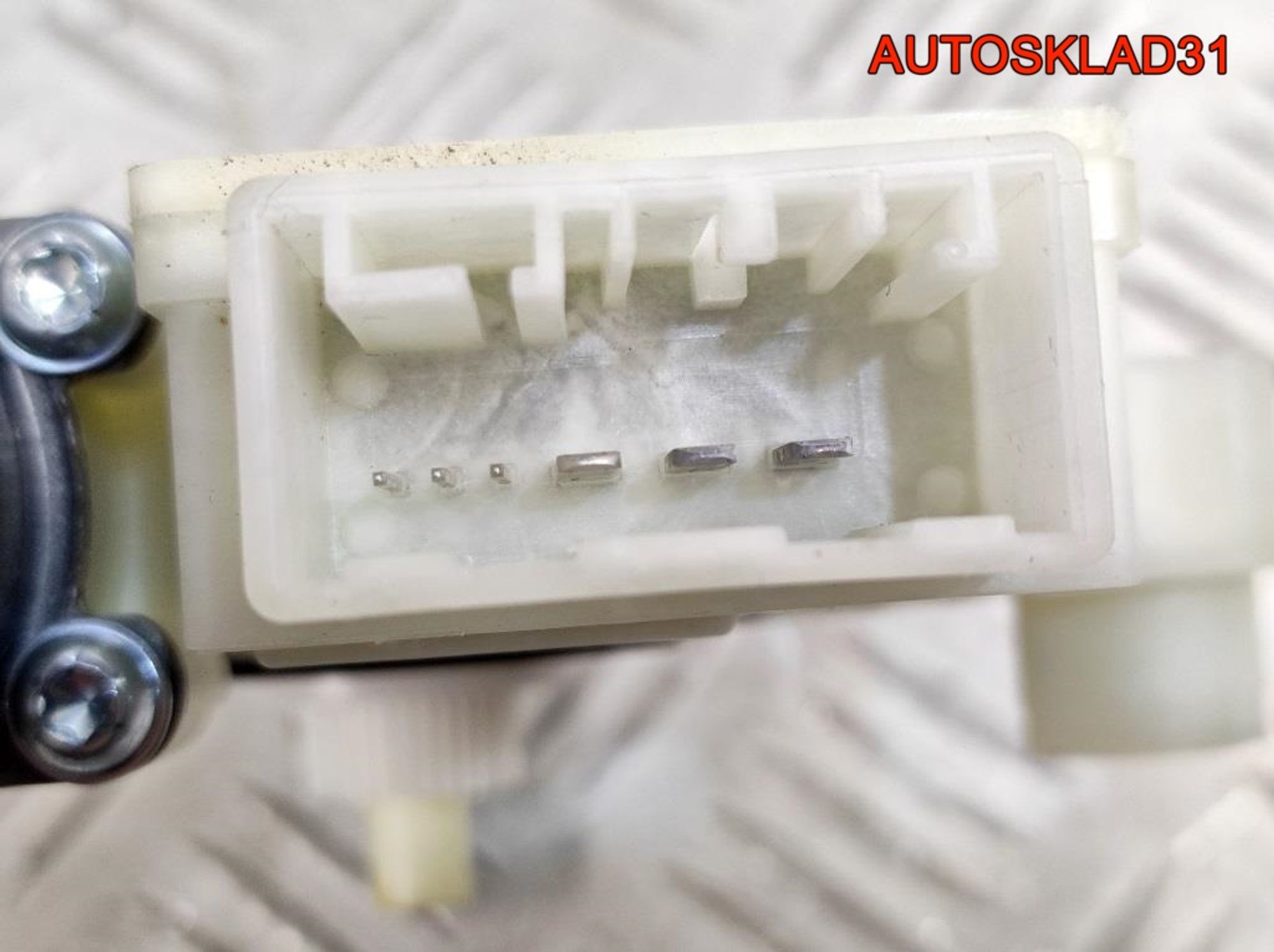 Моторчик стеклоподъемника передний правый Skoda Rapid, 4100 рублей, Дубовое