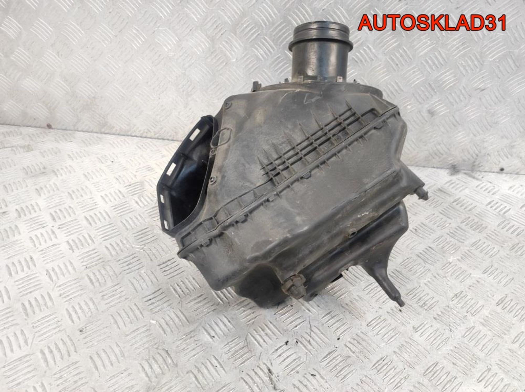 Корпус воздушного фильтра Audi A6 C7 4G 3.0  CDU 4G0133838E, 5000 рублей, Дубовое