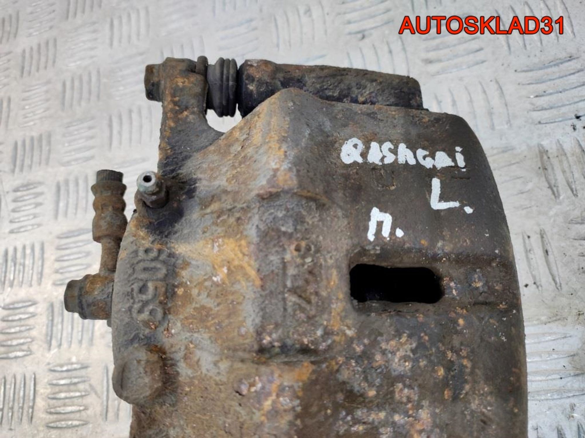 Суппорт тормозной передний левый Nissan Qashqai, 2100 рублей, Дубовое