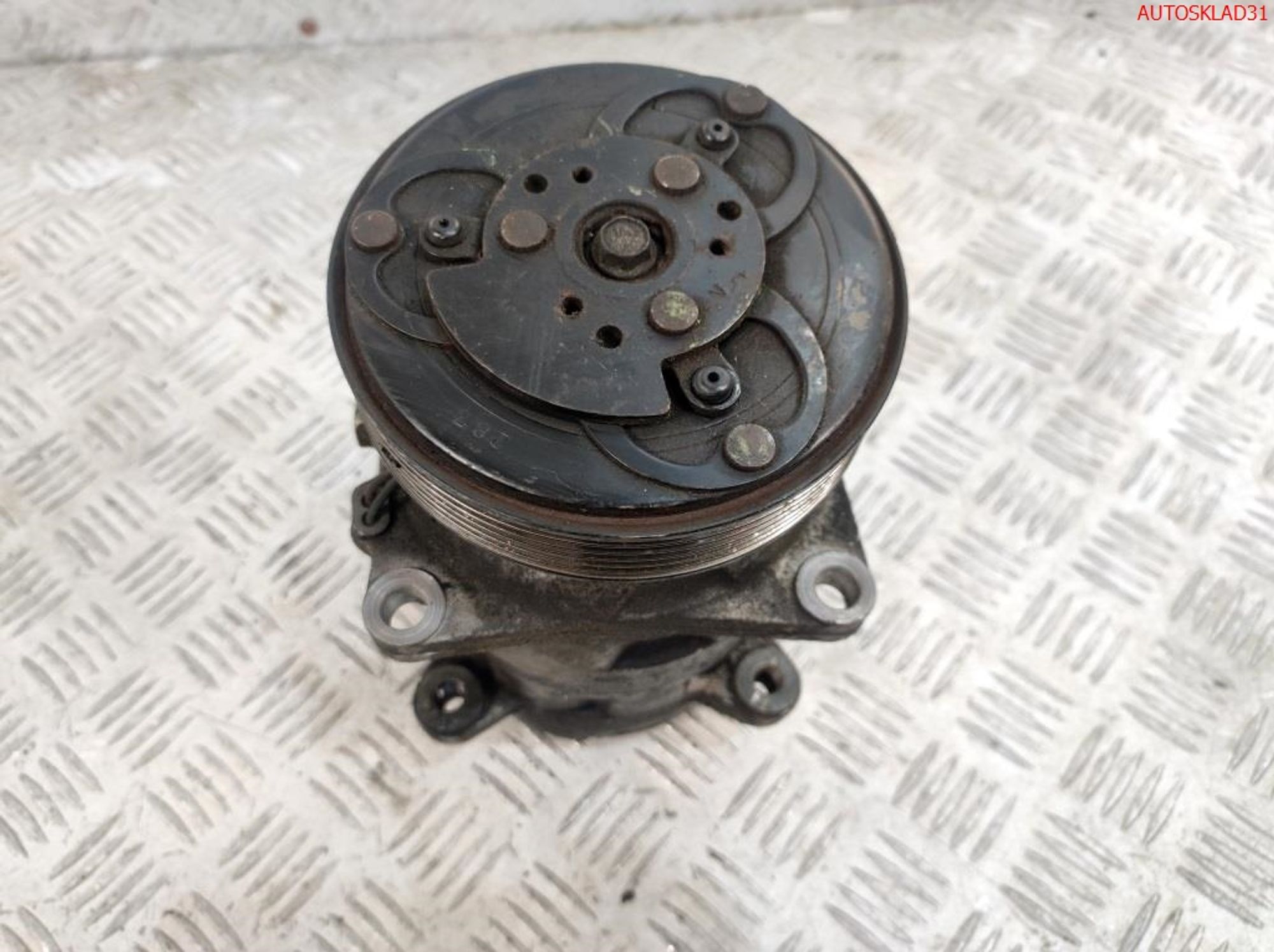 Компрессор кондиционера VW Golf 4 1J0820803J, 5900 рублей, Дубовое