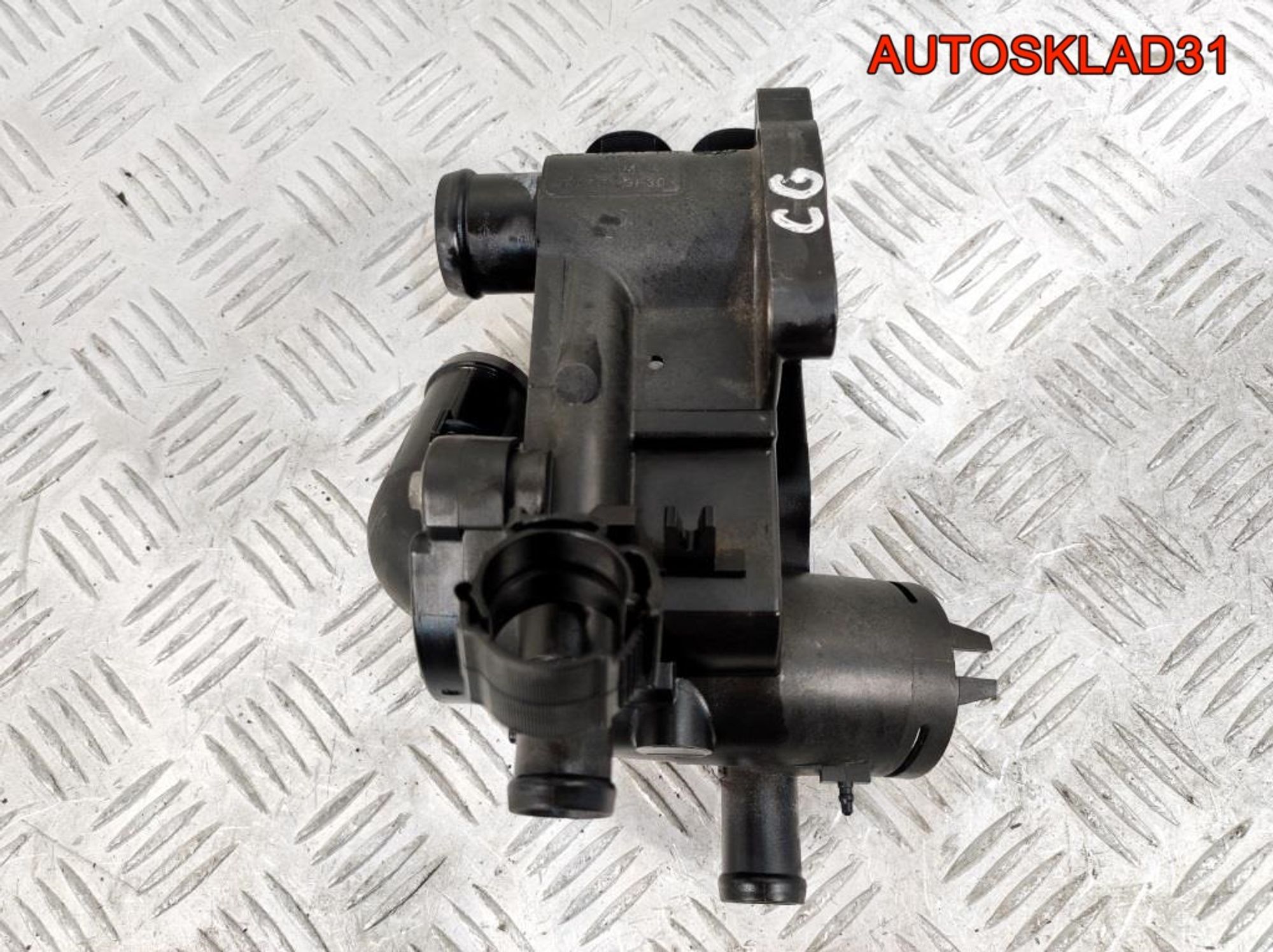 Корпус термостата Skoda Fabia 1,4 BUD 032121111CG, 900 рублей, Дубовое