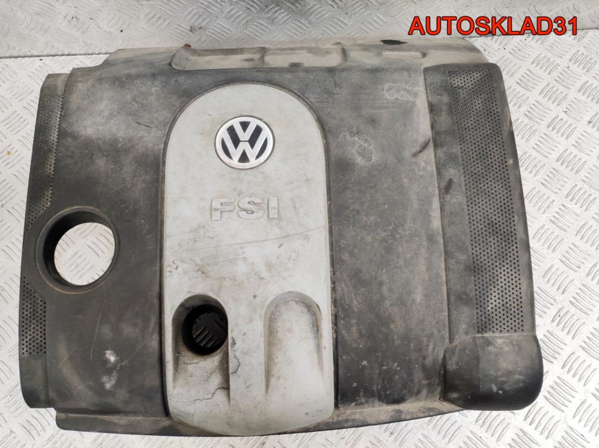 Корпус воздушного фильтра VW Passat B6 03C129607N, 4100 рублей, Дубовое