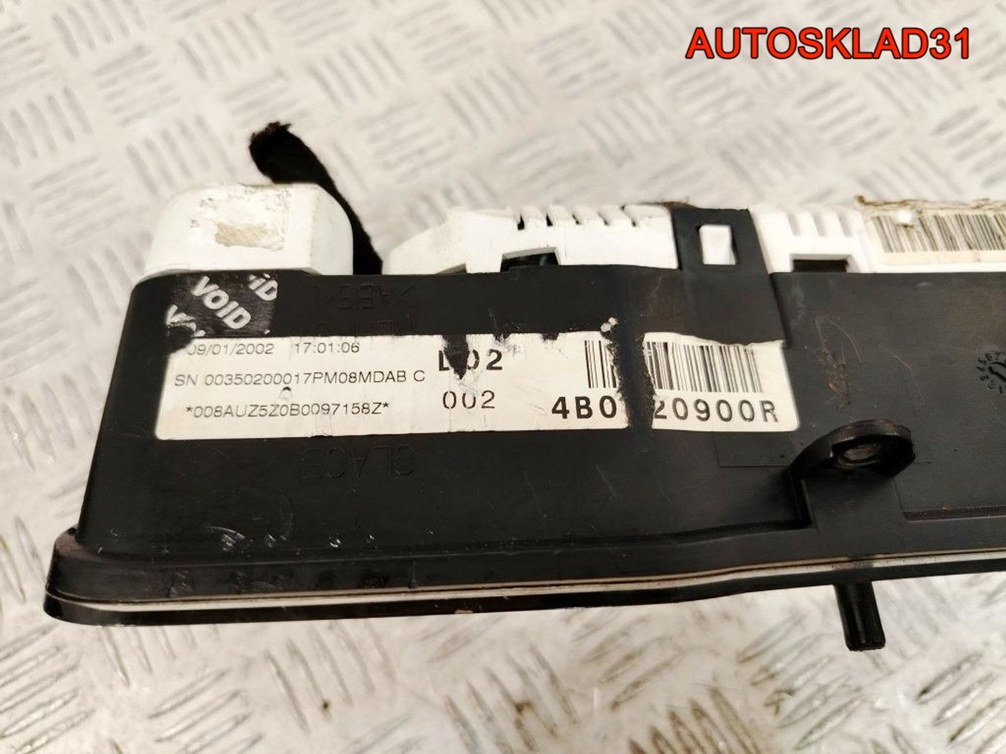 Панель приборов Audi A6 C5 4B0920900R Бензин, 28000 рублей, Дубовое