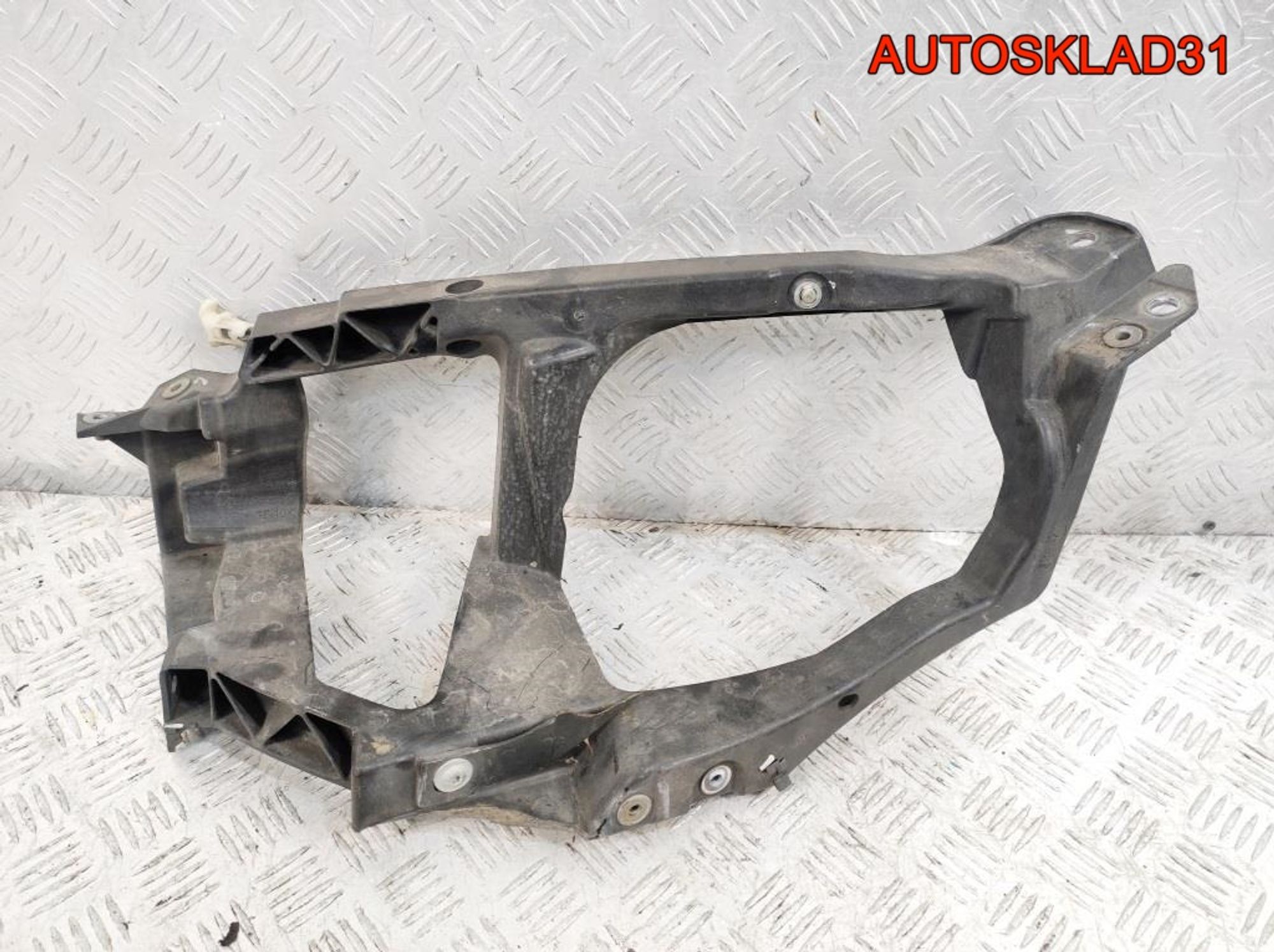 Панель передняя левая Mitsubishi Colt Z3 MN105059, 7000 рублей, Дубовое