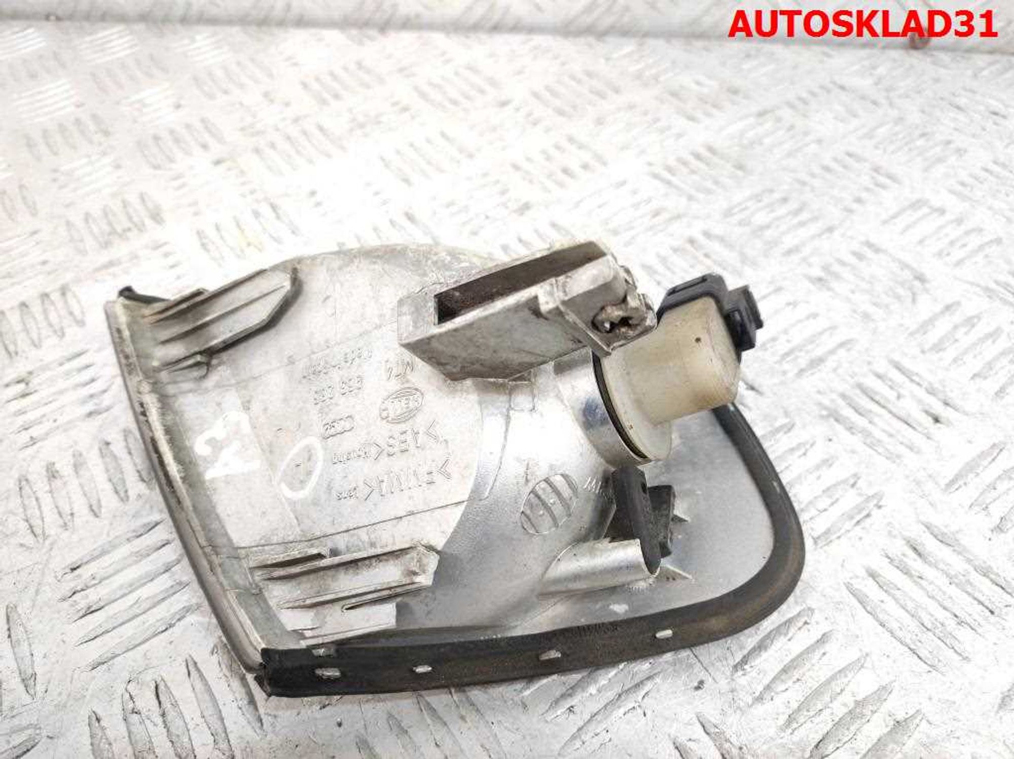 Указатель поворота левый белый Audi A3 8L0953049, 900 рублей, Дубовое