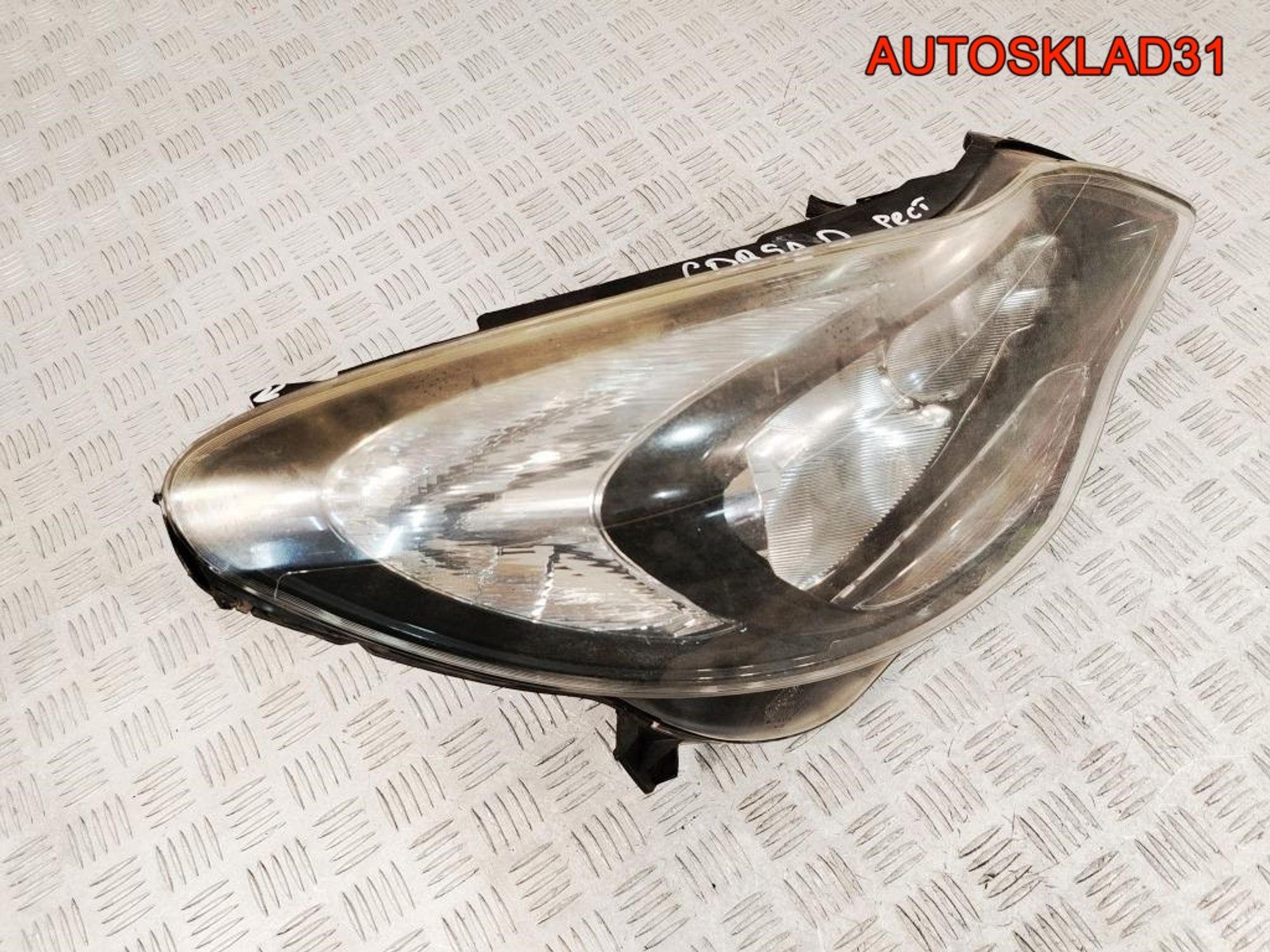 Фара правая Opel Corsa D 13446802 Рестайлинг, 11400 рублей, Дубовое