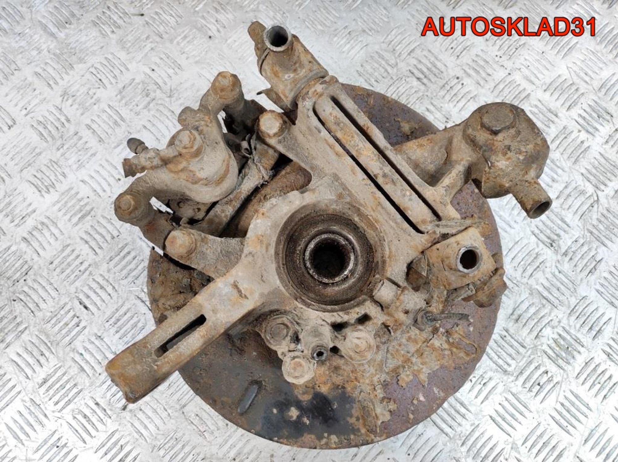 Кулак поворотный задний правый Nissan X-Trail T30 430188H300, 7000 рублей, Дубовое