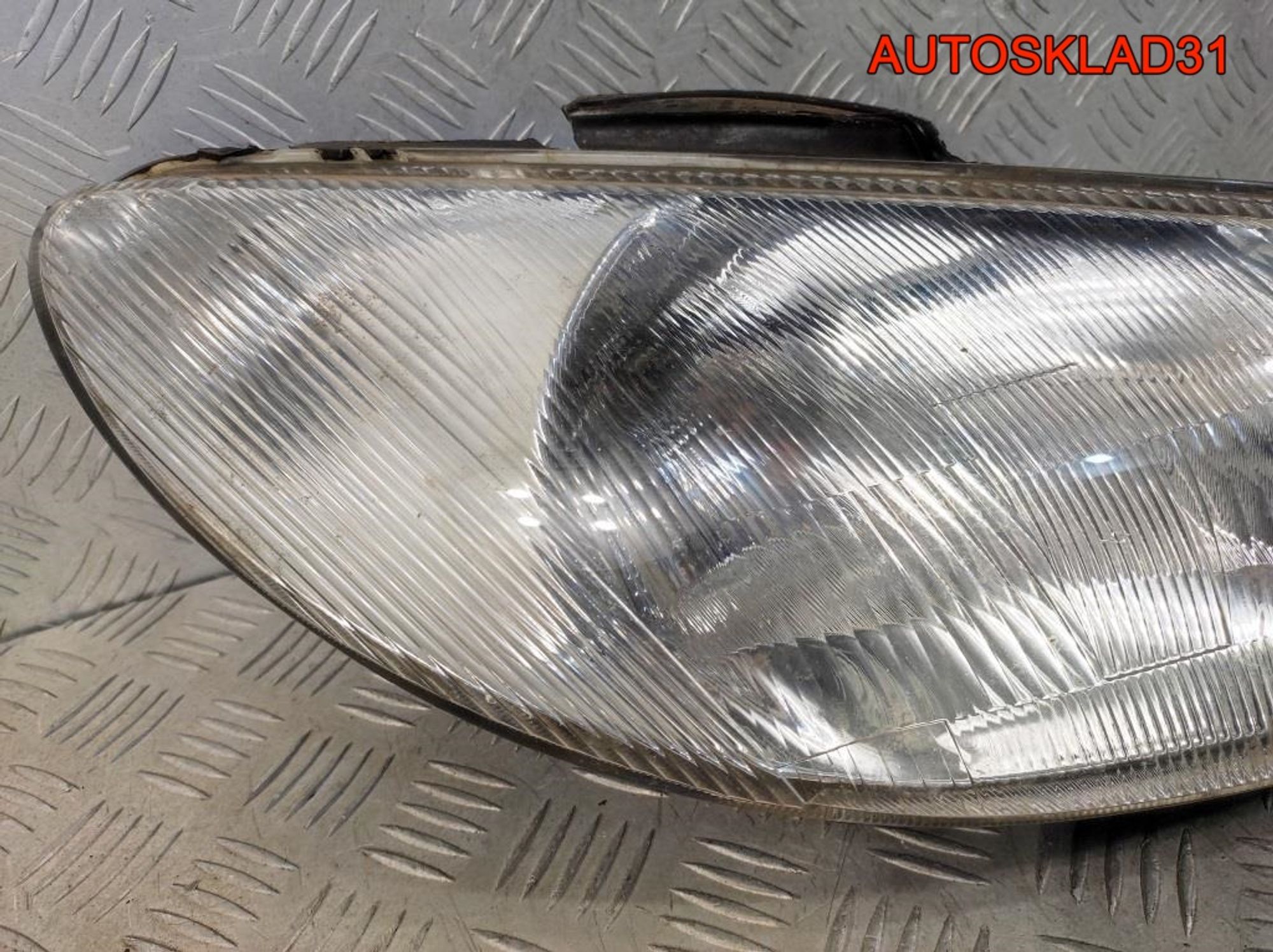 Фара правая Peugeot 206 89002770 Дорест, 4500 рублей, Дубовое