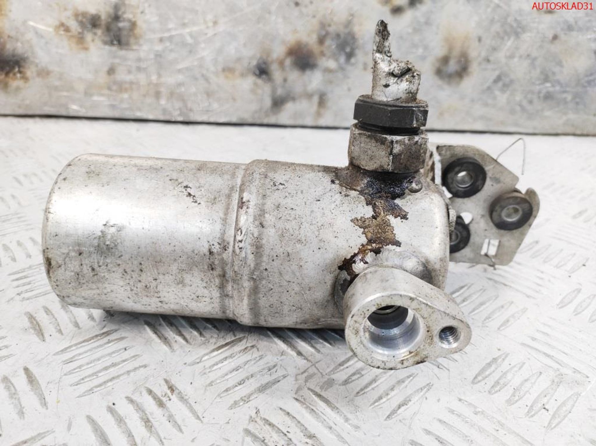 Осушитель кондиционера Audi A2 8Z0820193B, 500 рублей, Дубовое