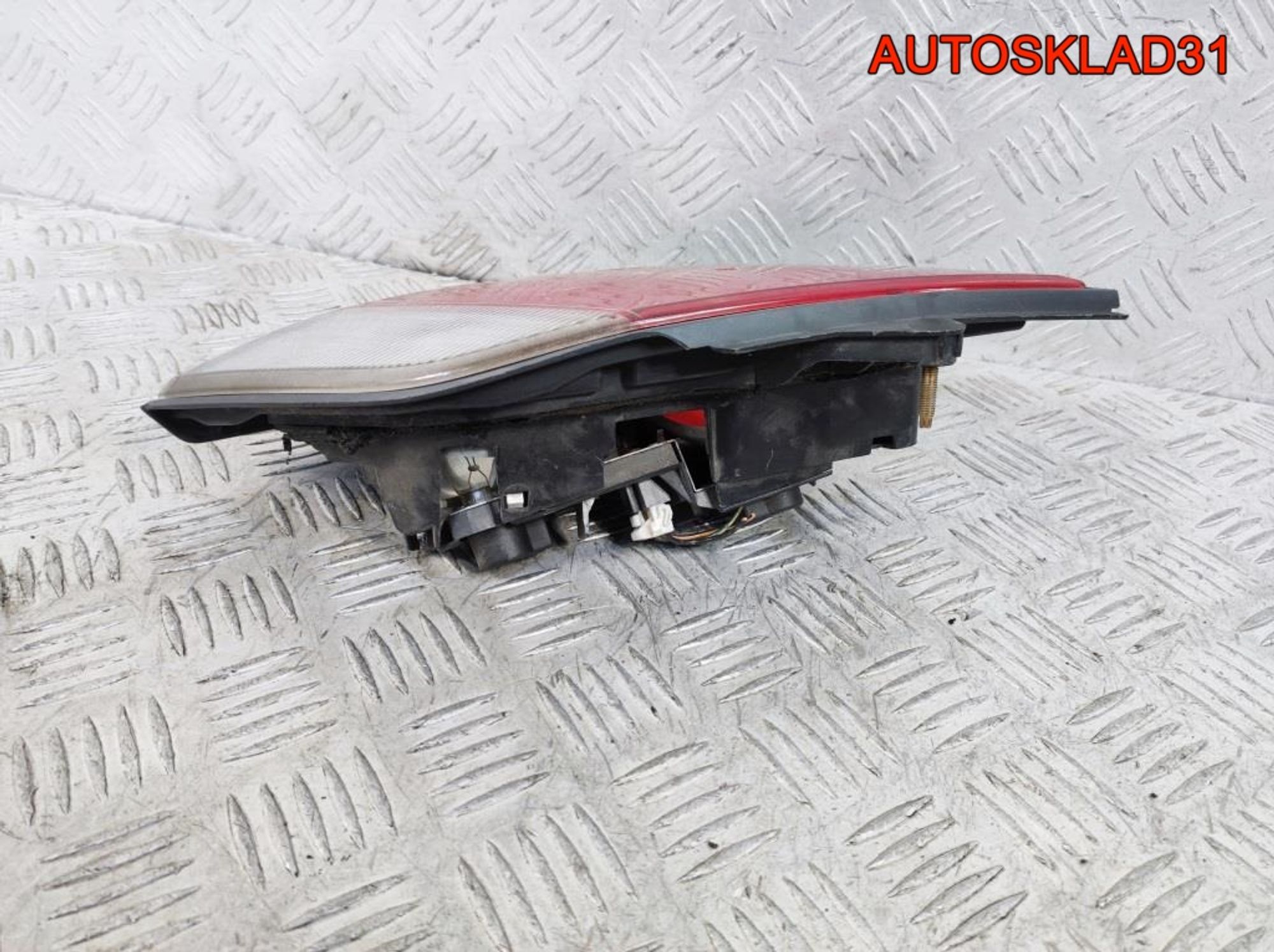 Фонарь задний наружный правый Nissan Primera P11, 1700 рублей, Дубовое