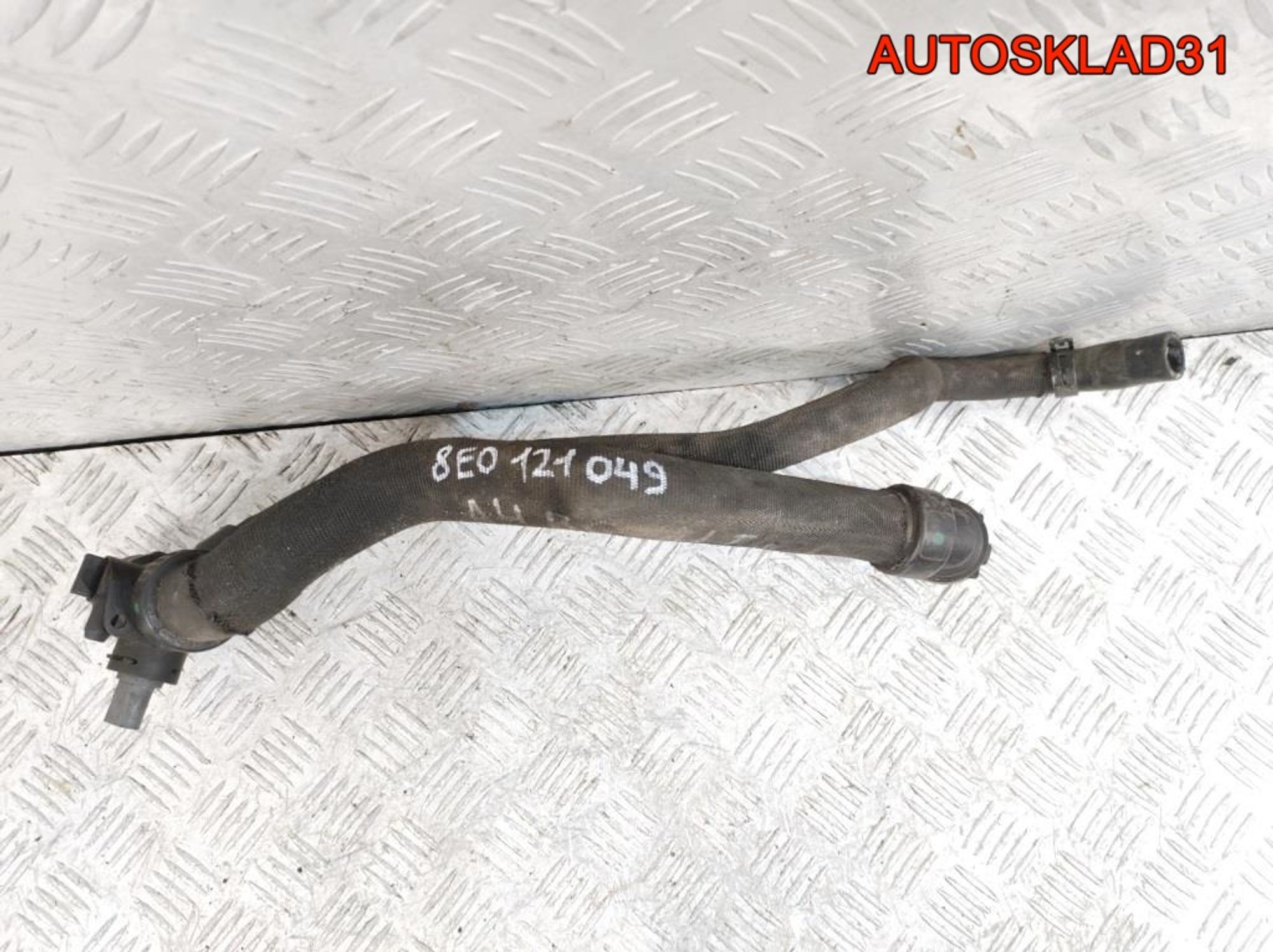 Патрубок радиатора Audi A4 B6 2,0 ALT Бензин 8E0121049, 1500 рублей, Дубовое